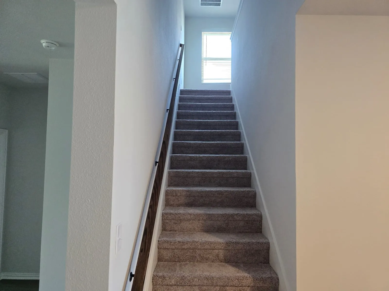 Single Family Residence For Rent in Grayson County , 714 Tinsley Meadows Drive, Van Alstyne, Texas 75495, 5 Bedroom, 3 Bathroom, 2 Garage spaces, 2,908 Sqft, built in 2023, mls#21408824, Real Estate Agent in Van Alstyne, Homes For Rent in Grayson county, Homes For Rent in Van Alstyne, Realtor in Van Alstyne Texas, Real Estate Brokerage Independent Realty Texas, Luminita Cordes Realtor