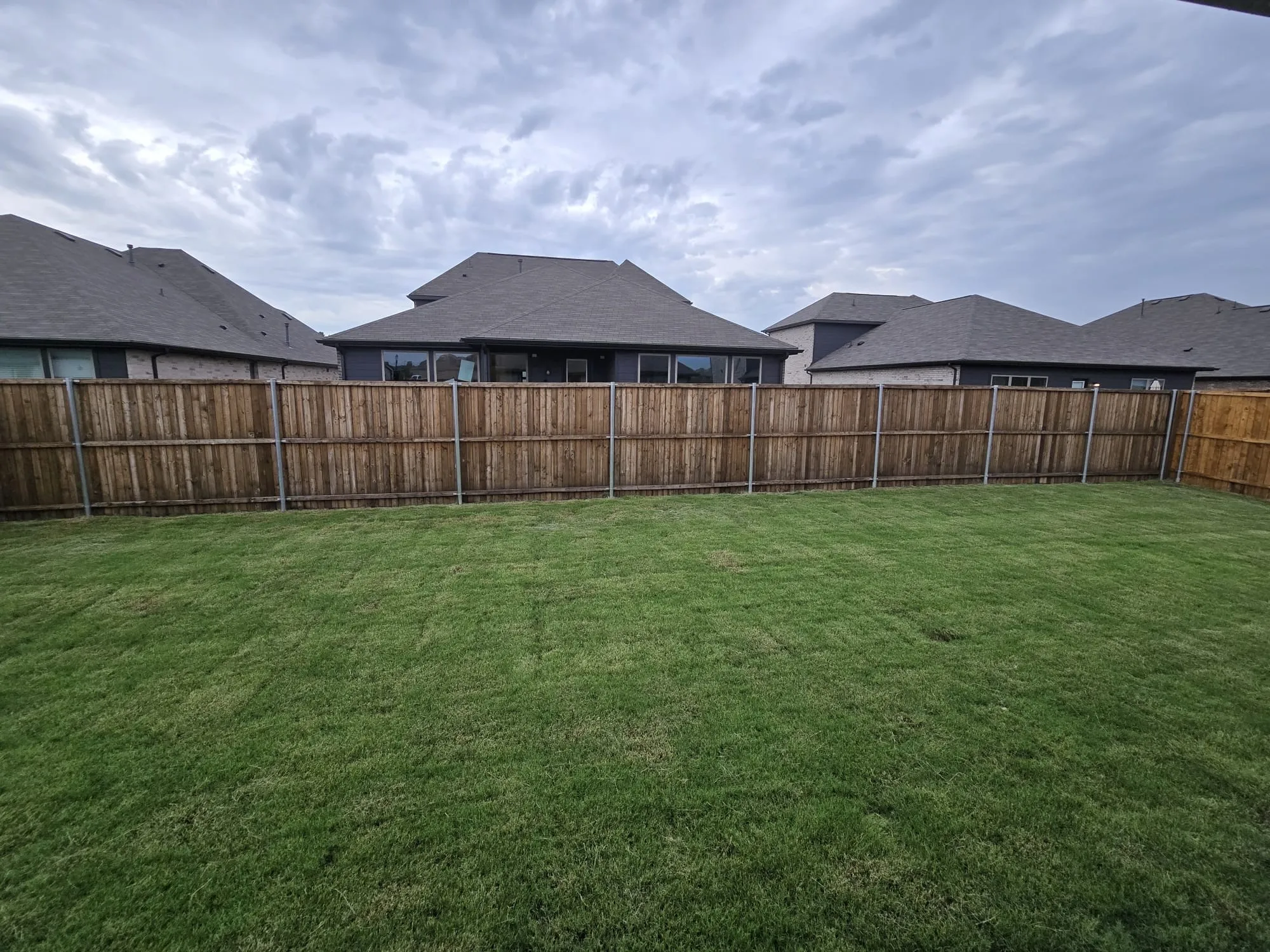 Single Family Residence For Rent in Grayson County , 714 Tinsley Meadows Drive, Van Alstyne, Texas 75495, 5 Bedroom, 3 Bathroom, 2 Garage spaces, 2,908 Sqft, built in 2023, mls#21408824, Real Estate Agent in Van Alstyne, Homes For Rent in Grayson county, Homes For Rent in Van Alstyne, Realtor in Van Alstyne Texas, Real Estate Brokerage Independent Realty Texas, Luminita Cordes Realtor