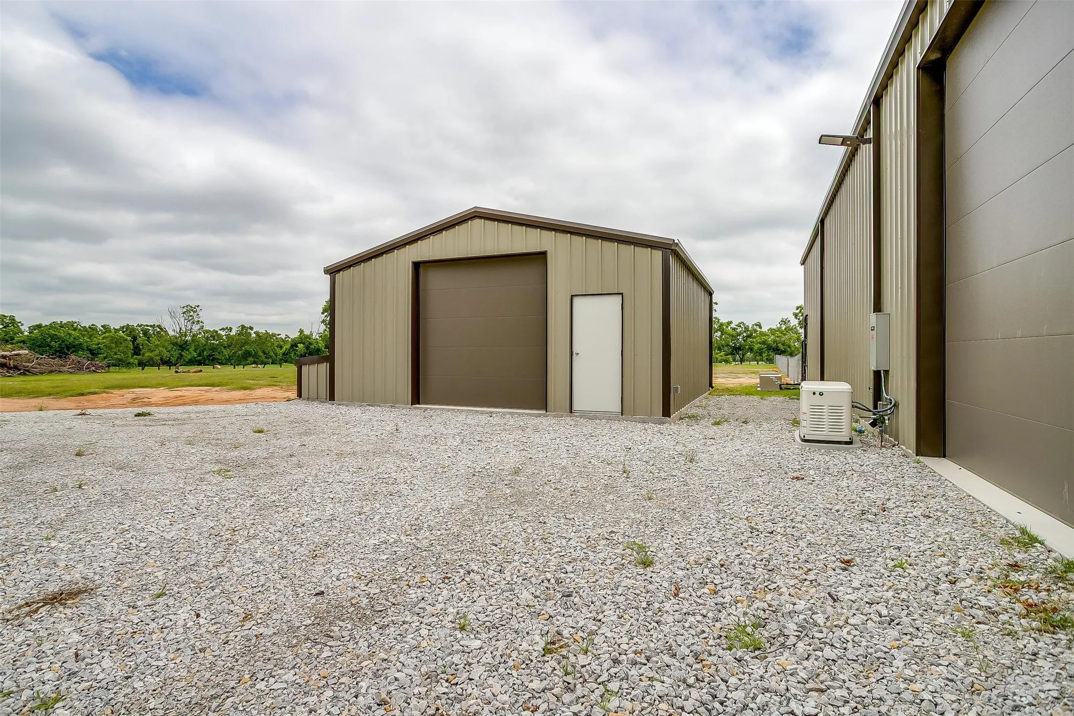 Single Family Residence For Sale in Montague County , Lot 3 3019 Orchard Road, Bowie, Texas 76230, 4 Bedroom, 4 Bathroom, 2 Garage spaces, 3,480 Sqft, built in 2024, mls#21408829, Real Estate Agent in Bowie, Homes For Sale in Montague county, Homes For Sale in Bowie, Realtor in Bowie Texas, Real Estate Brokerage Independent Realty Texas, Luminita Cordes Realtor