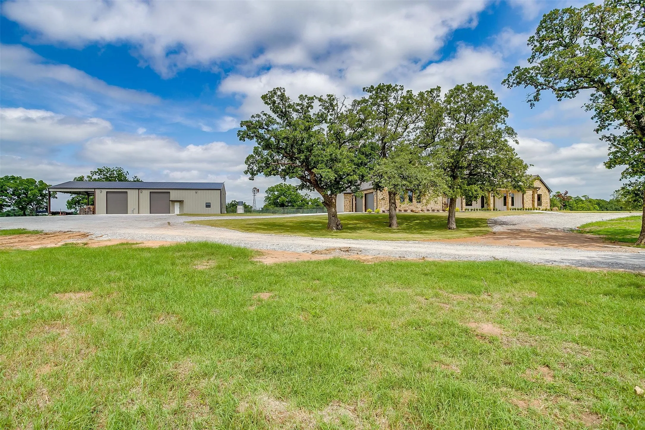 Single Family Residence For Sale in Montague County , Lot 3 3019 Orchard Road, Bowie, Texas 76230, 4 Bedroom, 4 Bathroom, 2 Garage spaces, 3,480 Sqft, built in 2024, mls#21408829, Real Estate Agent in Bowie, Homes For Sale in Montague county, Homes For Sale in Bowie, Realtor in Bowie Texas, Real Estate Brokerage Independent Realty Texas, Luminita Cordes Realtor