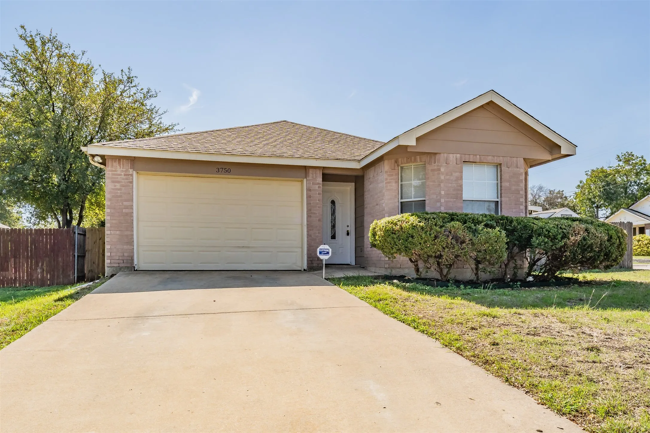 Single Family Residence For Sale