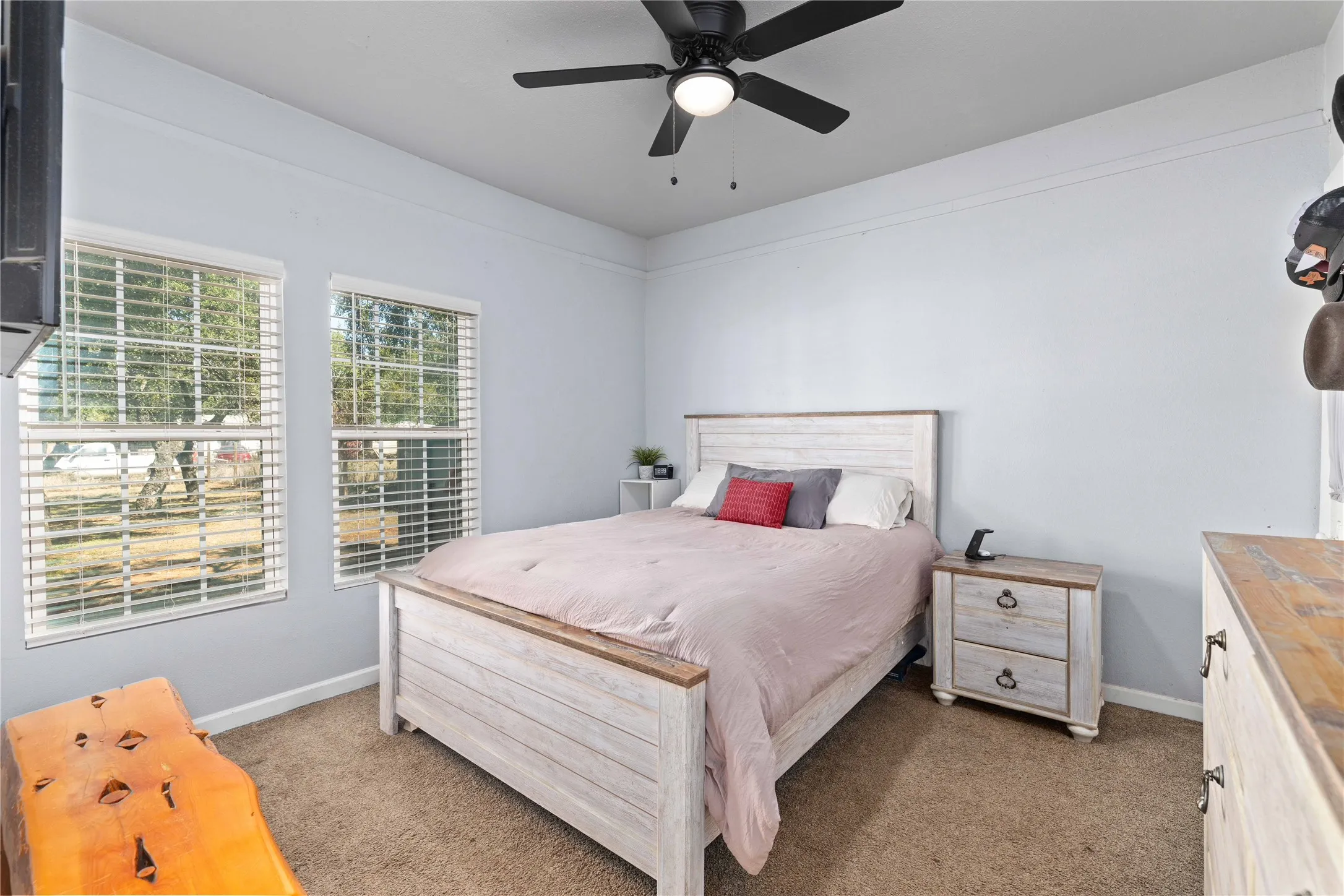 Single Family Residence For Sale in Brown County , 3406 Austin Avenue, Brownwood, Texas 76801, 3 Bedroom, 2 Bathroom, Garage spaces, 1,110 Sqft, built in 1945, mls#21406590, Real Estate Agent in Brownwood, Homes For Sale in Brown county, Homes For Sale in Brownwood, Realtor in Brownwood Texas, Real Estate Brokerage Independent Realty Texas, Luminita Cordes Realtor