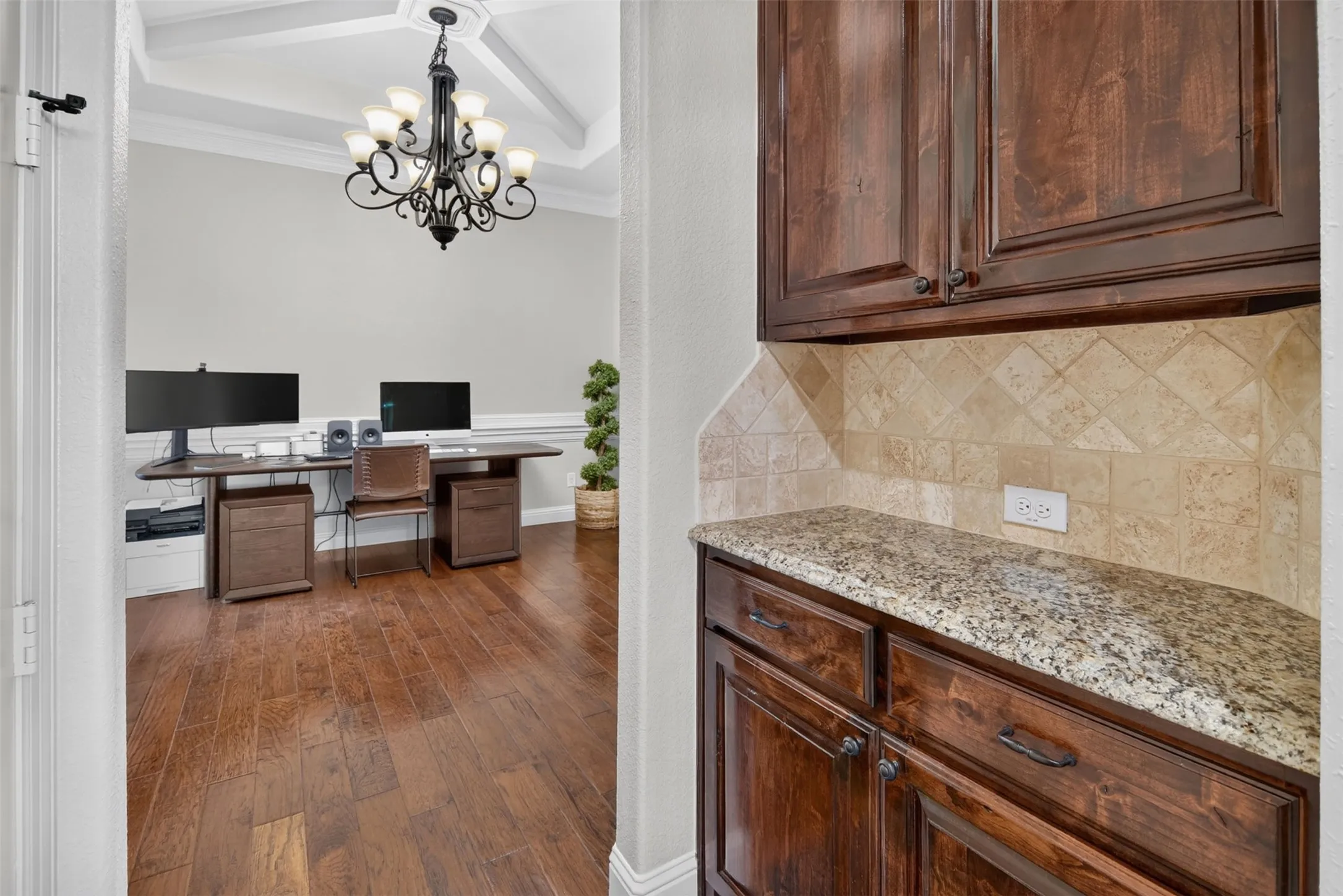 Single Family Residence For Sale in Tarrant County , 2915 Sutton Place, Southlake, Texas 76092, 3 Bedroom, 3 Bathroom, 3 Garage spaces, 2,901 Sqft, built in 2010, mls#21408370, Real Estate Agent in Southlake, Homes For Sale in Tarrant county, Homes For Sale in Southlake, Realtor in Southlake Texas, Real Estate Brokerage Independent Realty Texas, Luminita Cordes Realtor