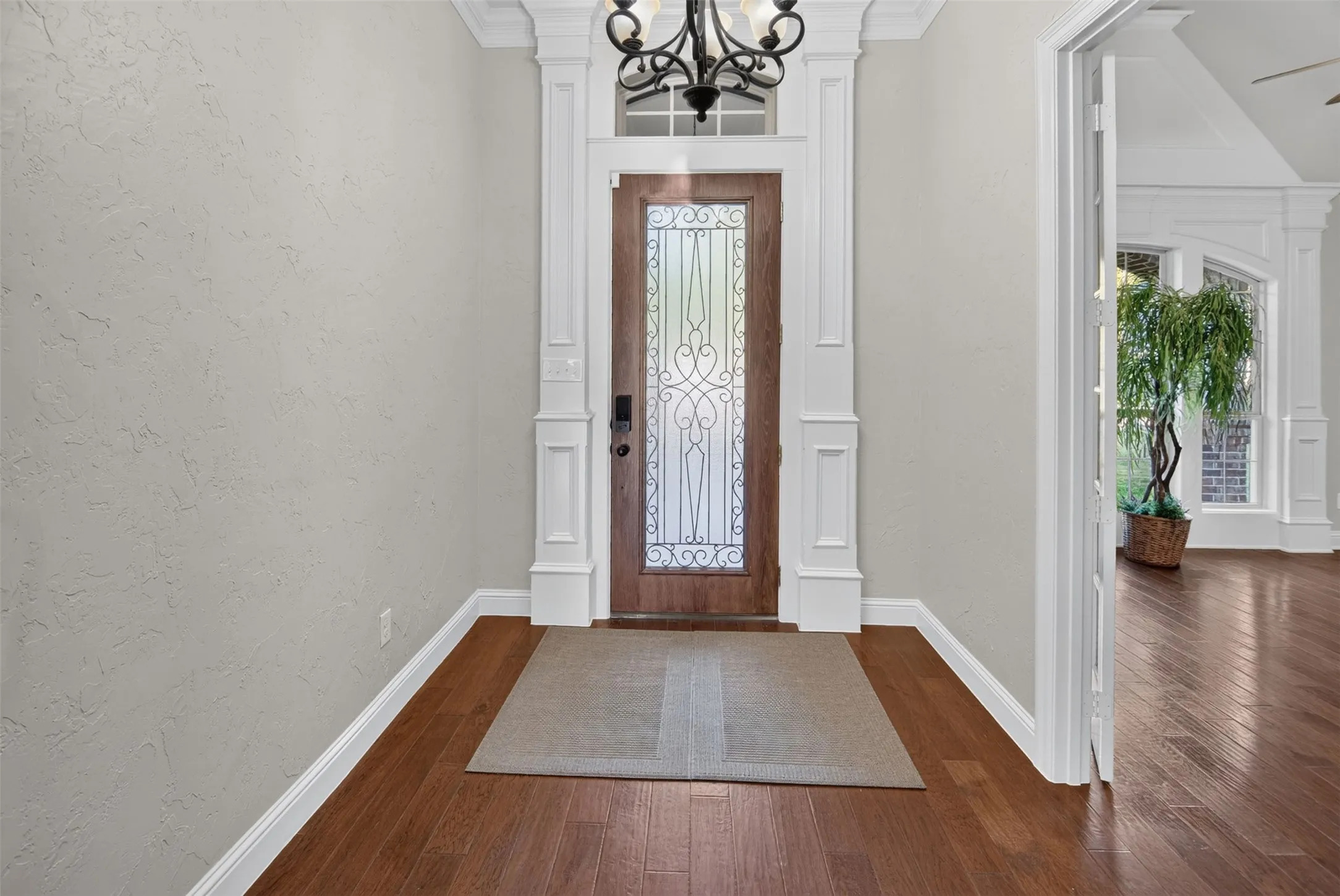 Single Family Residence For Sale in Tarrant County , 2915 Sutton Place, Southlake, Texas 76092, 3 Bedroom, 3 Bathroom, 3 Garage spaces, 2,901 Sqft, built in 2010, mls#21408370, Real Estate Agent in Southlake, Homes For Sale in Tarrant county, Homes For Sale in Southlake, Realtor in Southlake Texas, Real Estate Brokerage Independent Realty Texas, Luminita Cordes Realtor