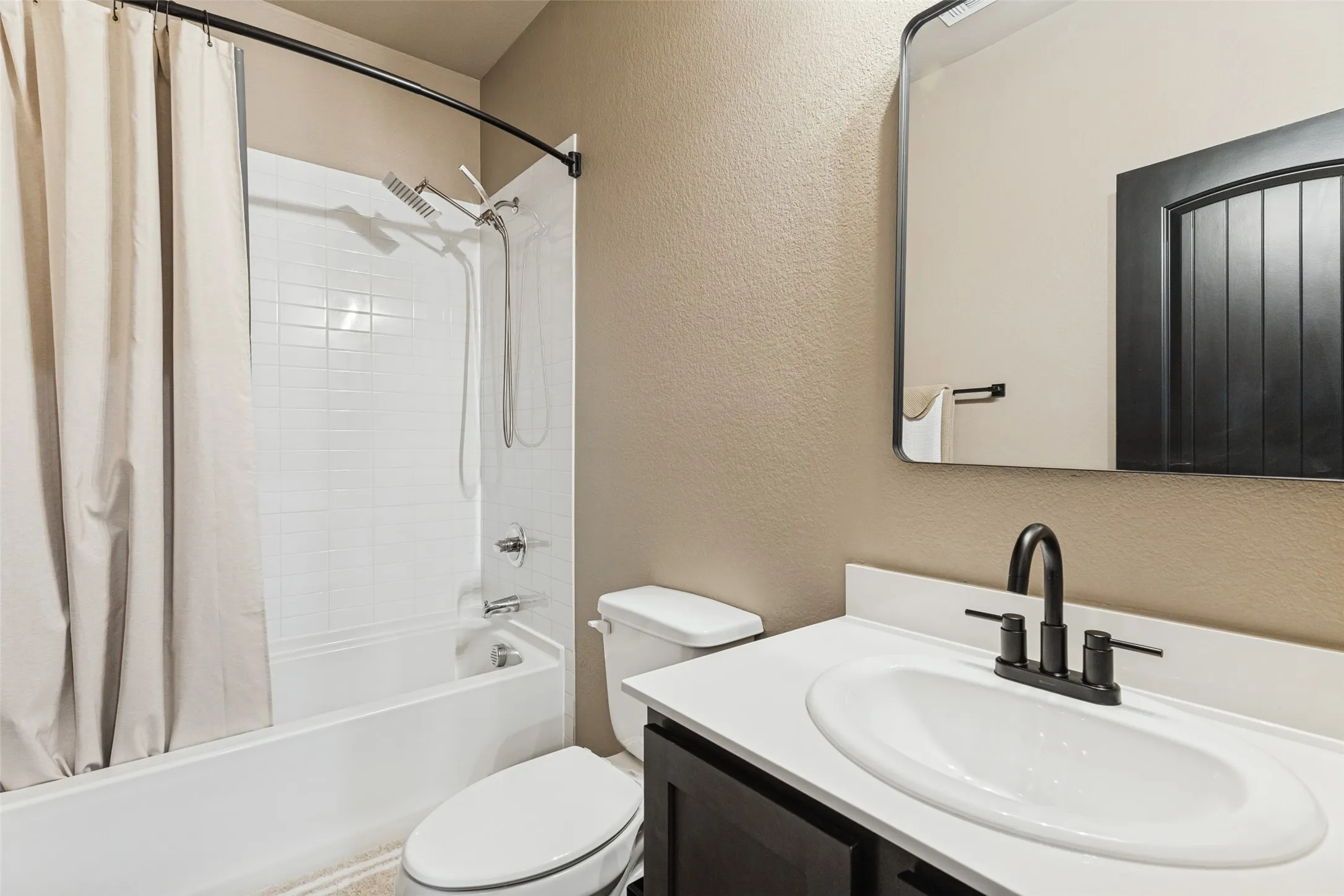Single Family Residence For Sale in Tarrant County , 2213 Lacerta Drive, Haslet, Texas 76052, 4 Bedroom, 3 Bathroom, 3 Garage spaces, 2,766 Sqft, built in 2022, mls#21407944, Real Estate Agent in Haslet, Homes For Sale in Tarrant county, Homes For Sale in Haslet, Realtor in Haslet Texas, Real Estate Brokerage Independent Realty Texas, Luminita Cordes Realtor