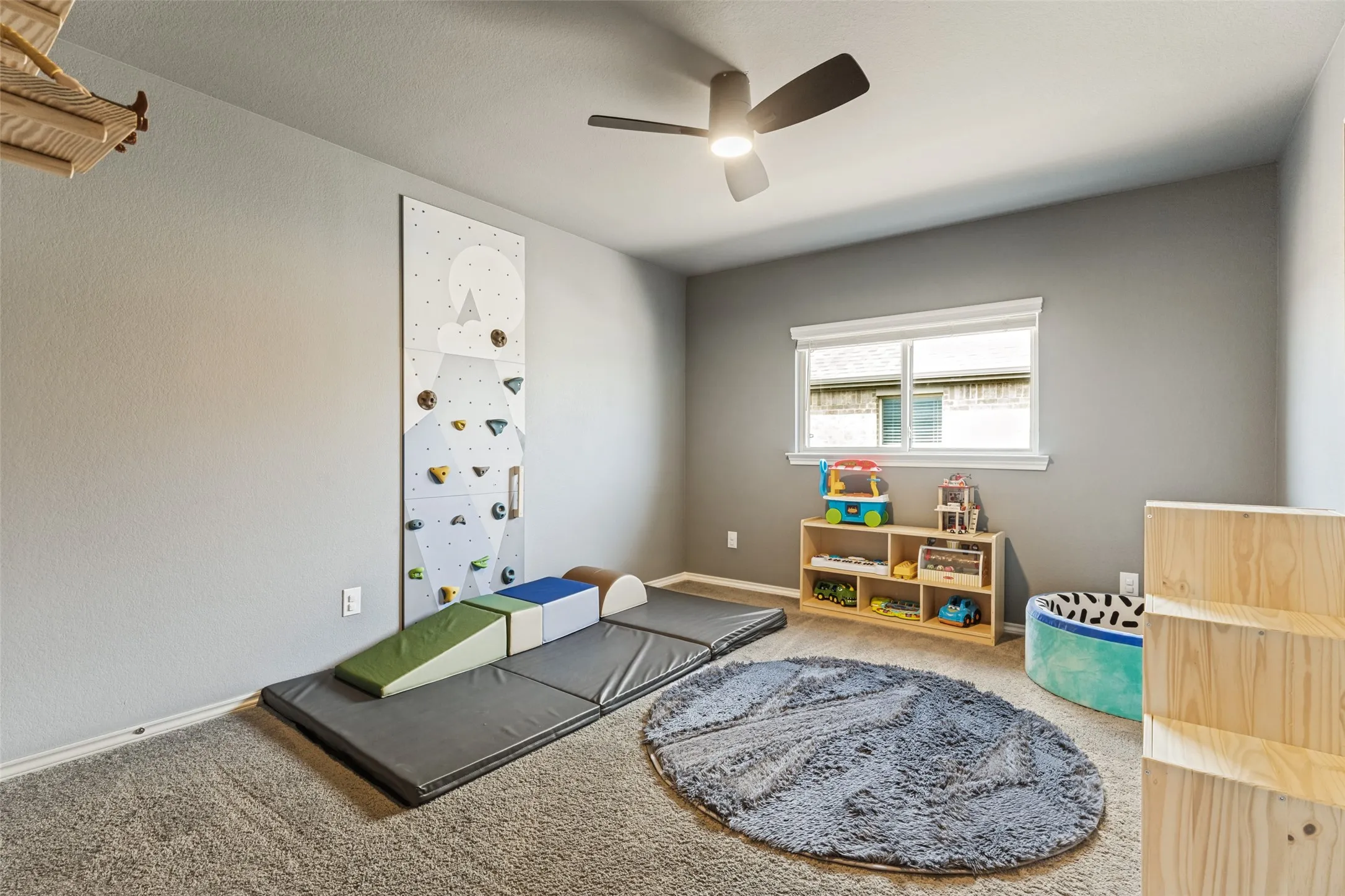 Single Family Residence For Sale in Tarrant County , 2213 Lacerta Drive, Haslet, Texas 76052, 4 Bedroom, 3 Bathroom, 3 Garage spaces, 2,766 Sqft, built in 2022, mls#21407944, Real Estate Agent in Haslet, Homes For Sale in Tarrant county, Homes For Sale in Haslet, Realtor in Haslet Texas, Real Estate Brokerage Independent Realty Texas, Luminita Cordes Realtor