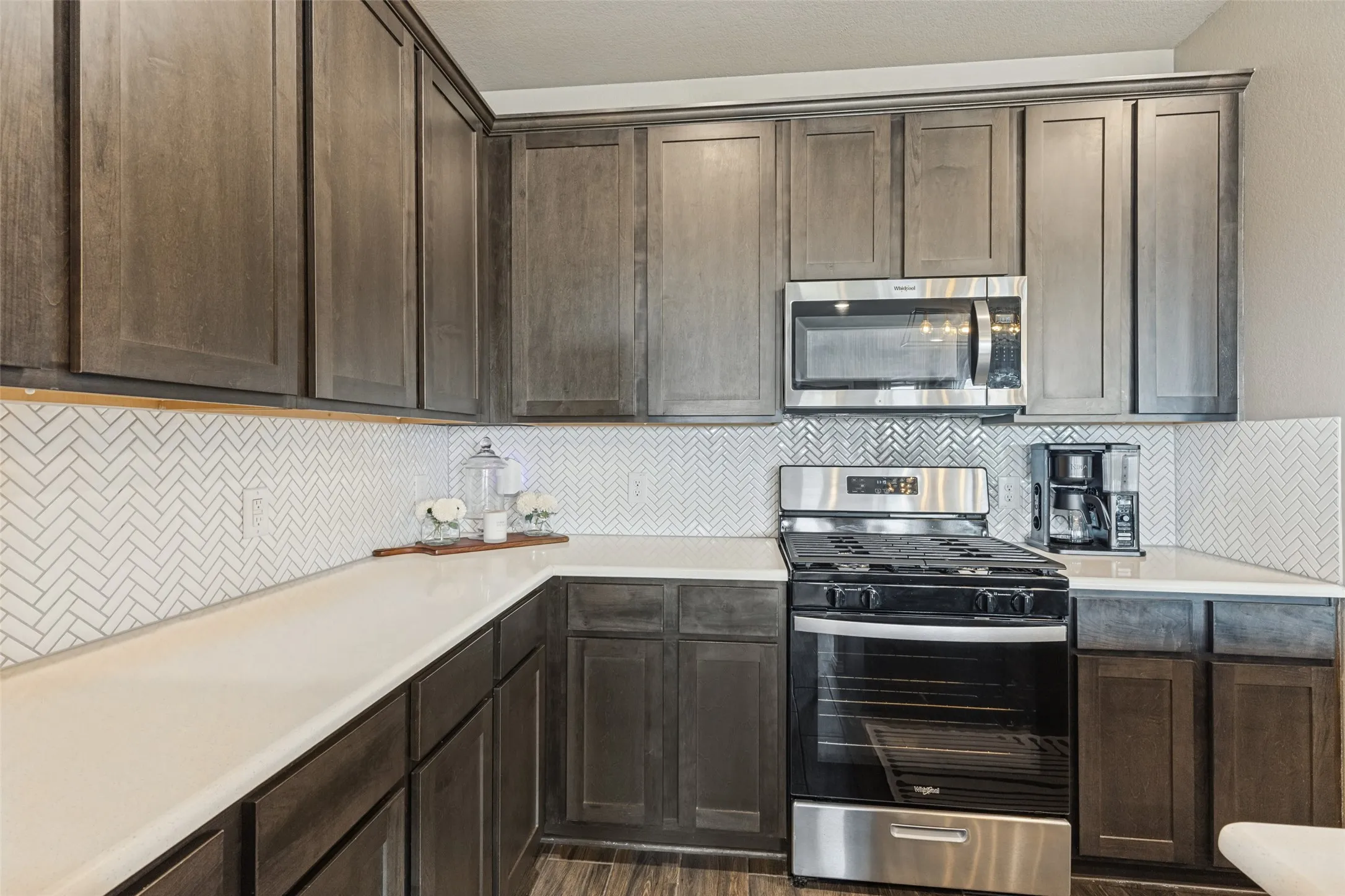 Single Family Residence For Sale in Tarrant County , 2213 Lacerta Drive, Haslet, Texas 76052, 4 Bedroom, 3 Bathroom, 3 Garage spaces, 2,766 Sqft, built in 2022, mls#21407944, Real Estate Agent in Haslet, Homes For Sale in Tarrant county, Homes For Sale in Haslet, Realtor in Haslet Texas, Real Estate Brokerage Independent Realty Texas, Luminita Cordes Realtor