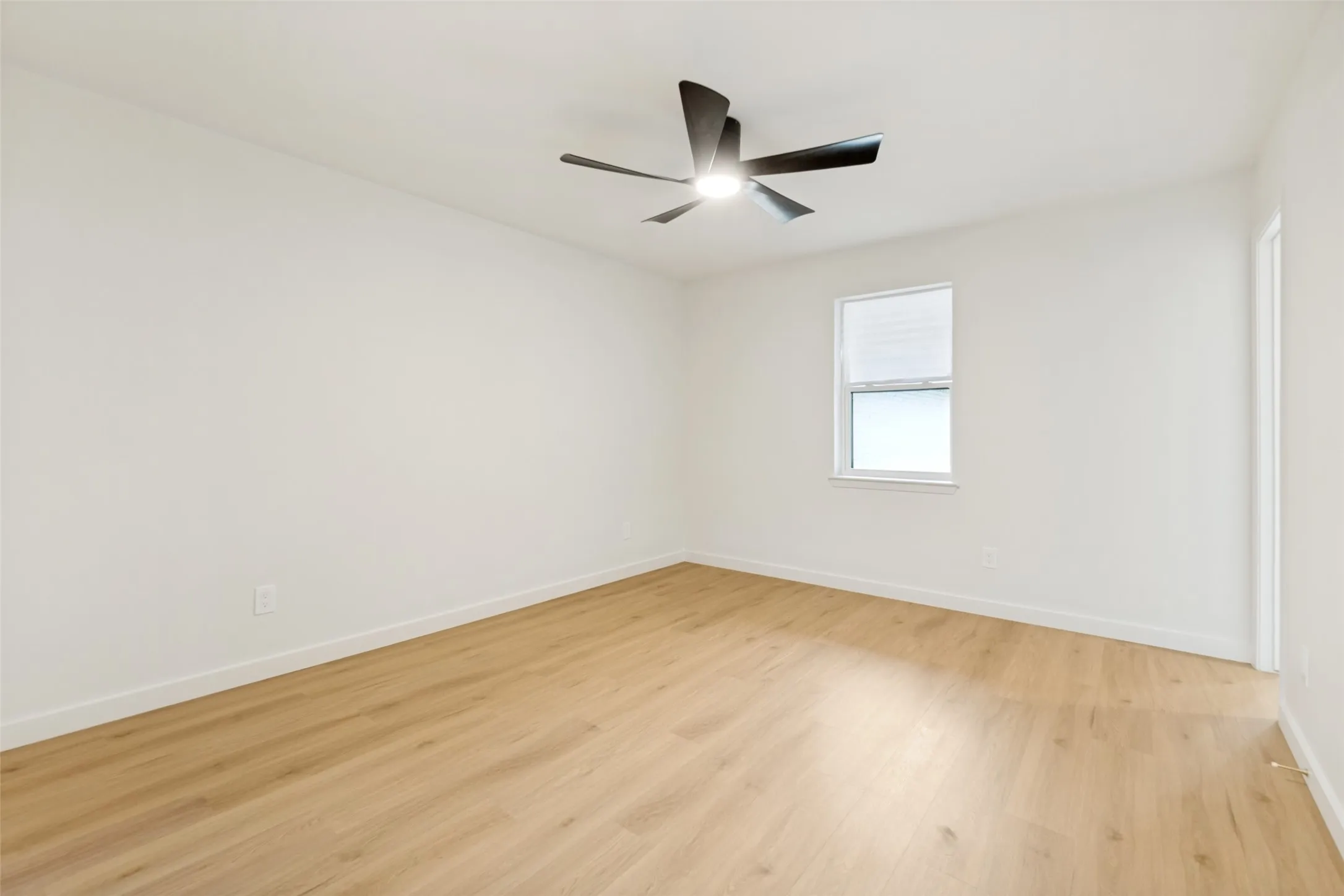 Guest bedroom 2