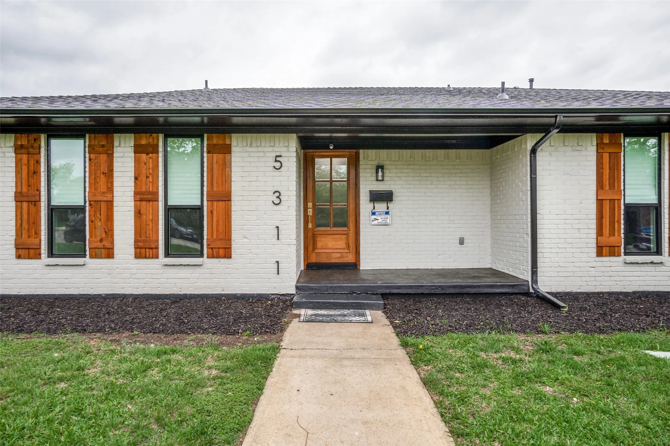 Single Family Residence For Sale in Dallas County , 5311 Banting Way, Dallas, Texas 75227, 4 Bedroom, 3 Bathroom, 2 Garage spaces, 2,092 Sqft, built in 1968, mls#21406483, Real Estate Agent in Dallas, Homes For Sale in Dallas county, Homes For Sale in Dallas, Realtor in Dallas Texas, Real Estate Brokerage Independent Realty Texas, Luminita Cordes Realtor