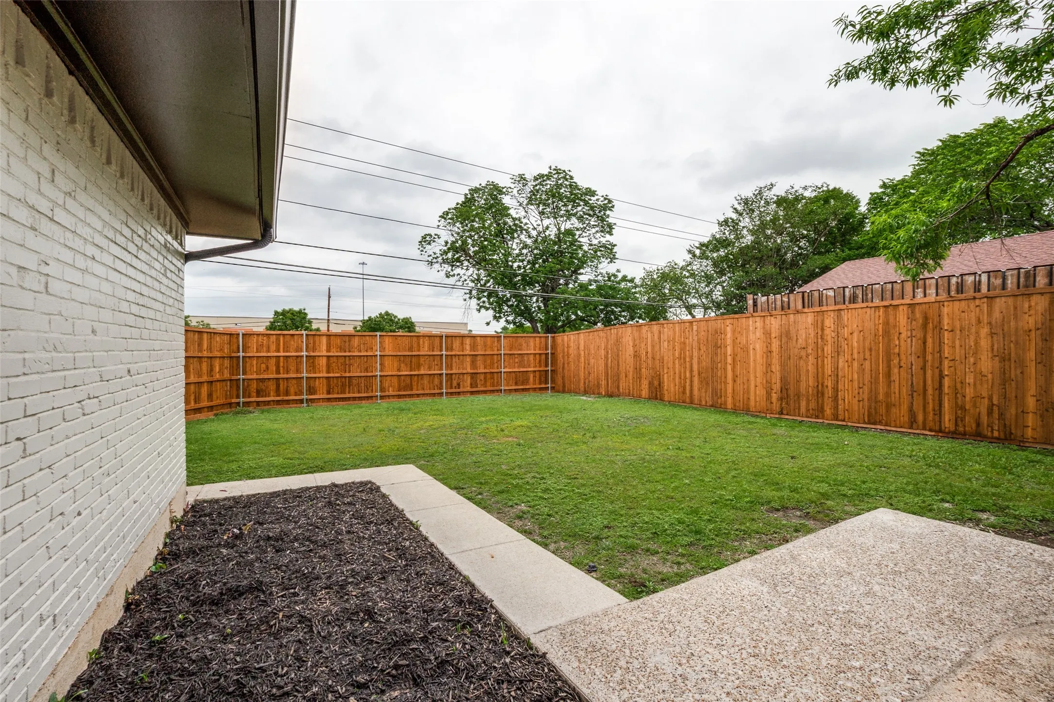 Single Family Residence For Sale in Dallas County , 5311 Banting Way, Dallas, Texas 75227, 4 Bedroom, 3 Bathroom, 2 Garage spaces, 2,092 Sqft, built in 1968, mls#21406483, Real Estate Agent in Dallas, Homes For Sale in Dallas county, Homes For Sale in Dallas, Realtor in Dallas Texas, Real Estate Brokerage Independent Realty Texas, Luminita Cordes Realtor