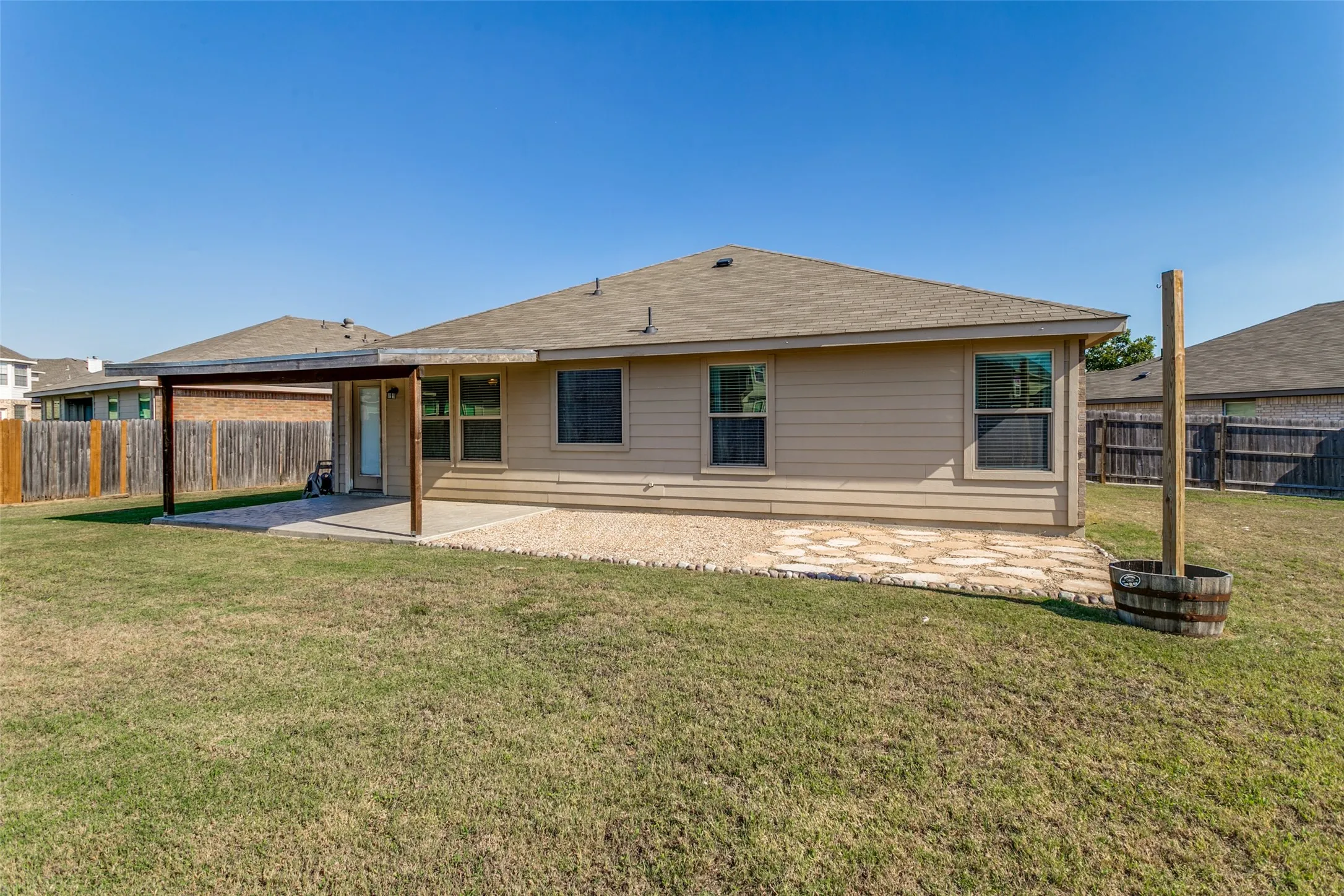 Single Family Residence For Sale in Tarrant County , 11204 Beechgrove Court, Fort Worth, Texas 76140, 4 Bedroom, 2 Bathroom, 2 Garage spaces, 1,756 Sqft, built in 2014, mls#21403926, Real Estate Agent in Fort Worth, Homes For Sale in Tarrant county, Homes For Sale in Fort Worth, Realtor in Fort Worth Texas, Real Estate Brokerage Independent Realty Texas, Luminita Cordes Realtor