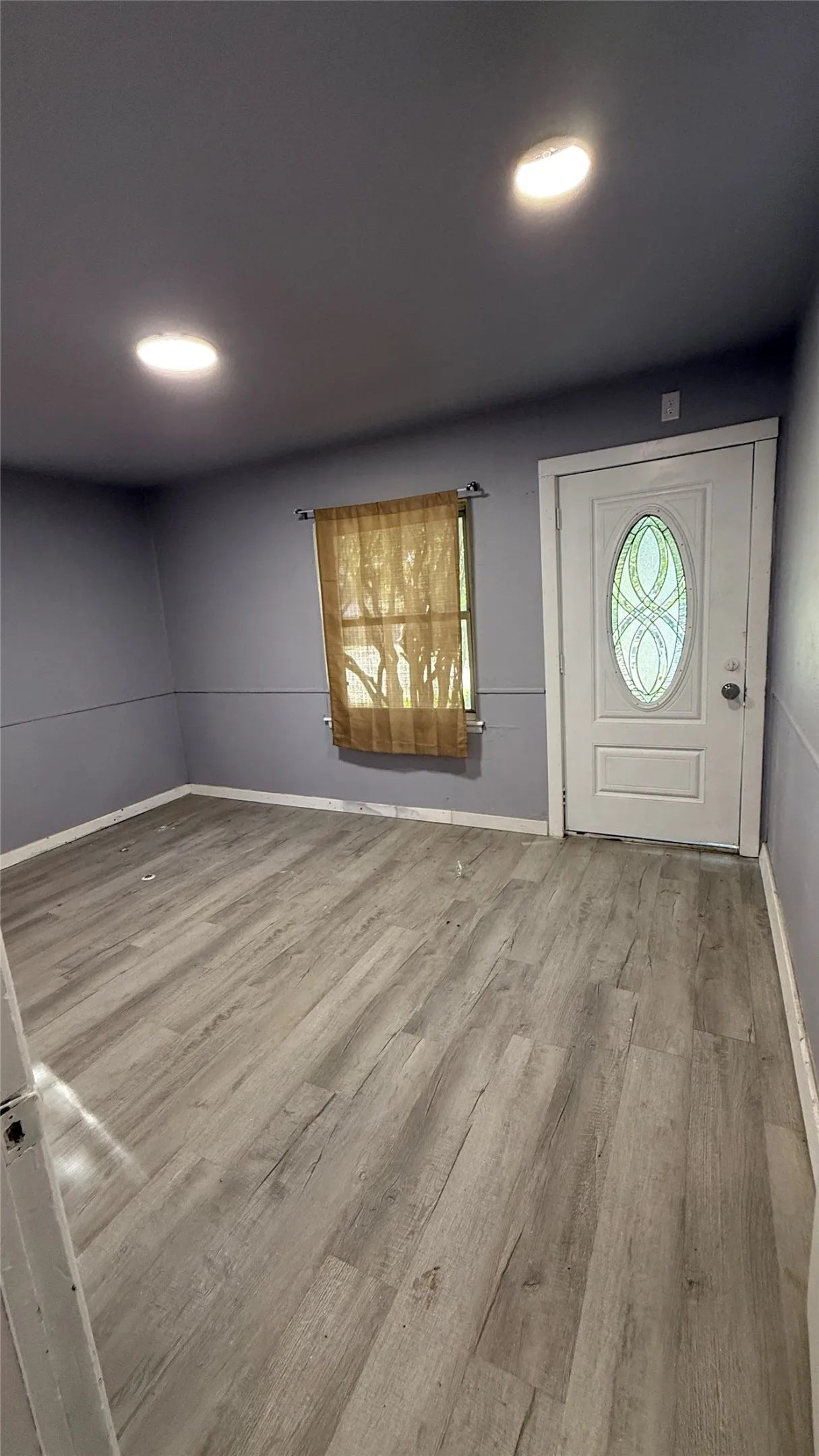 Entry room