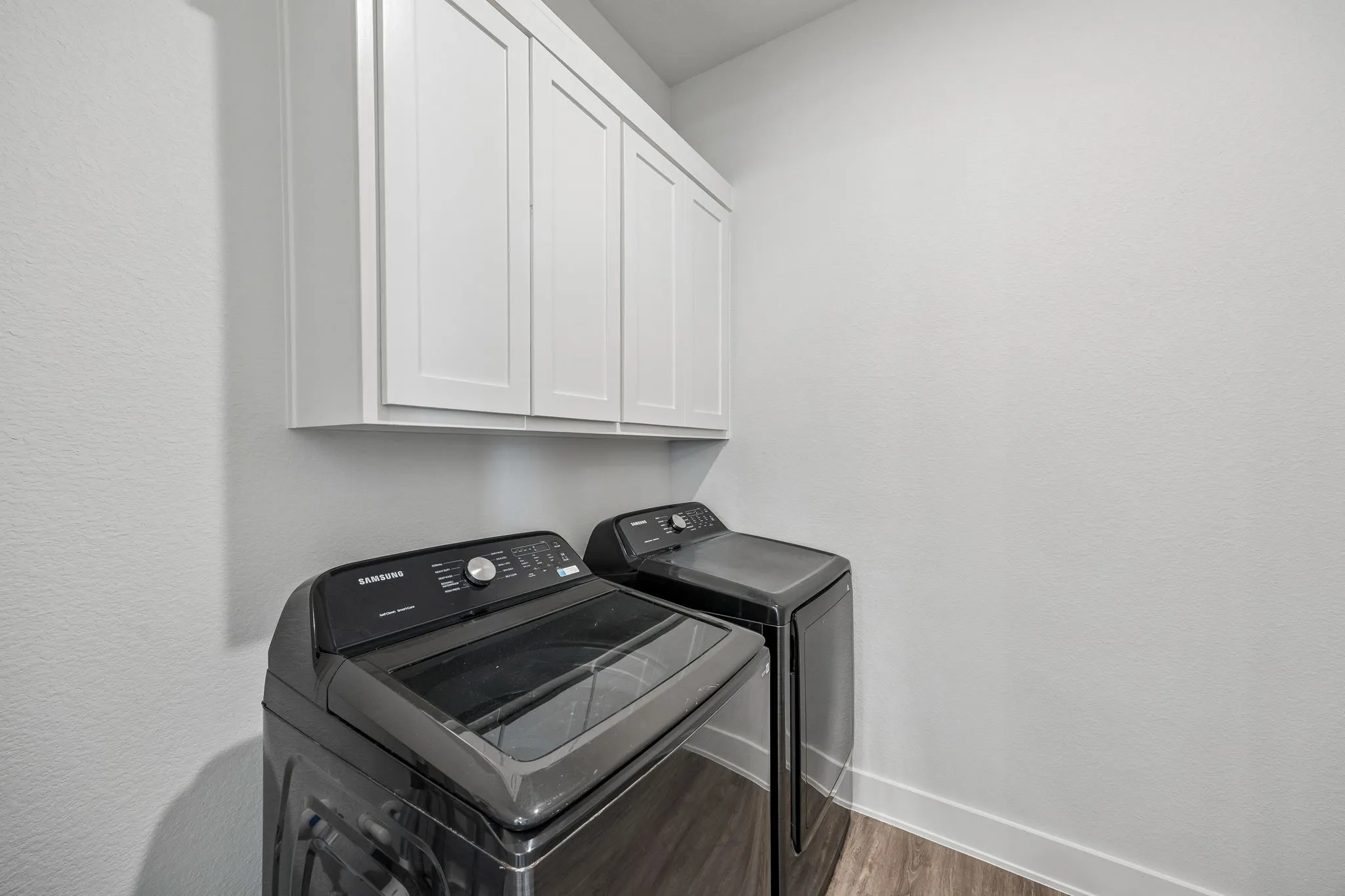 Single Family Residence For Sale in Denton County , 2970 Sunfish Street, Prosper, Texas 75078, 5 Bedroom, 6 Bathroom, 2 Garage spaces, 4,720 Sqft, built in 2023, mls#21408780, Real Estate Agent in Prosper, Homes For Sale in Denton county, Homes For Sale in Prosper, Realtor in Prosper Texas, Real Estate Brokerage Independent Realty Texas, Luminita Cordes Realtor