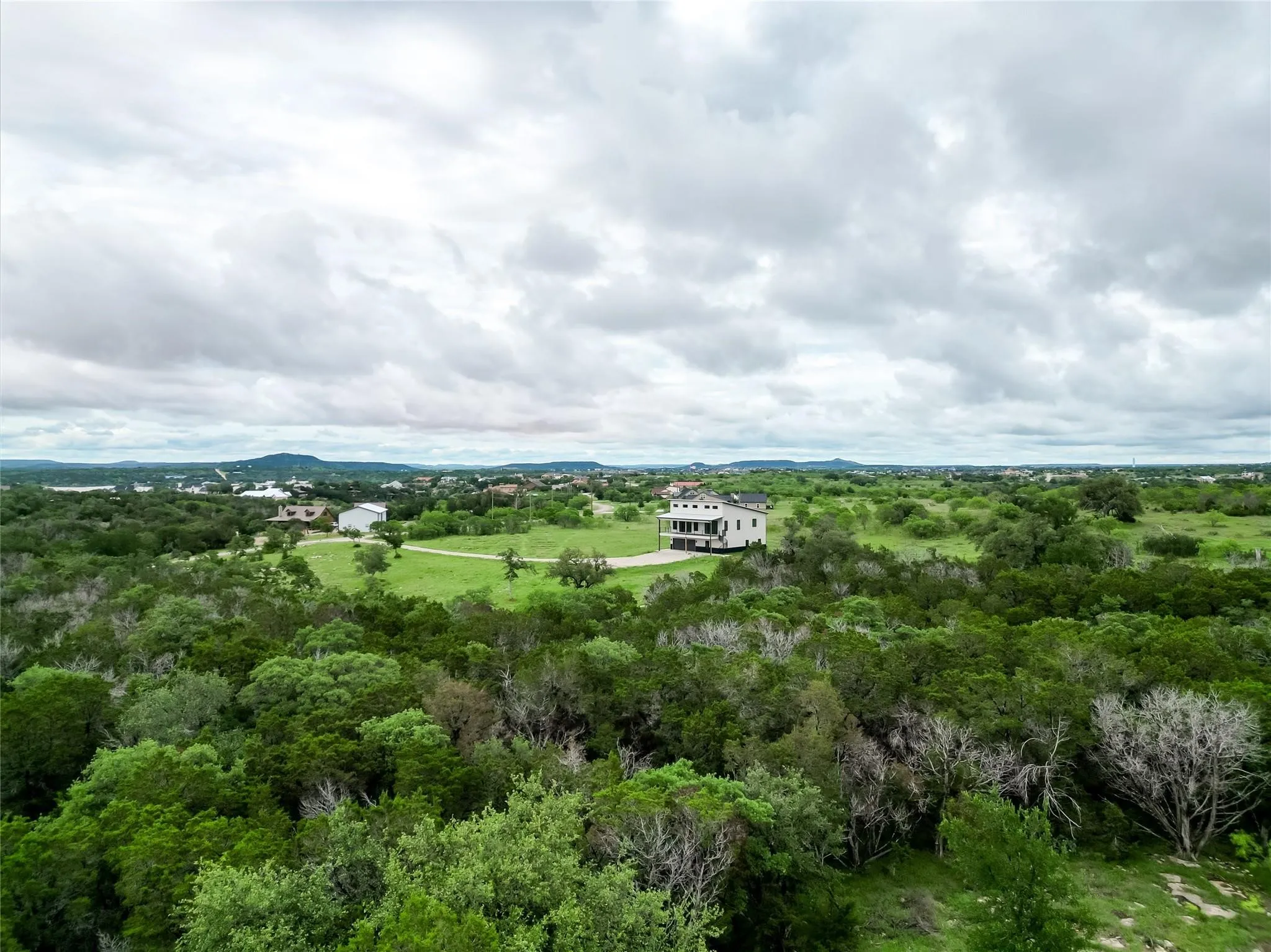 Single Family Residence For Sale in Palo Pinto County , 4064 Hells Gate Loop, Possum Kingdom Lake, Texas 76475, 4 Bedroom, 4 Bathroom, 2 Garage spaces, 2,720 Sqft, built in 2023, mls#21408848, Real Estate Agent in Possum Kingdom Lake, Homes For Sale in Palo Pinto county, Homes For Sale in Possum Kingdom Lake, Realtor in Possum Kingdom Lake Texas, Real Estate Brokerage Independent Realty Texas, Luminita Cordes Realtor
