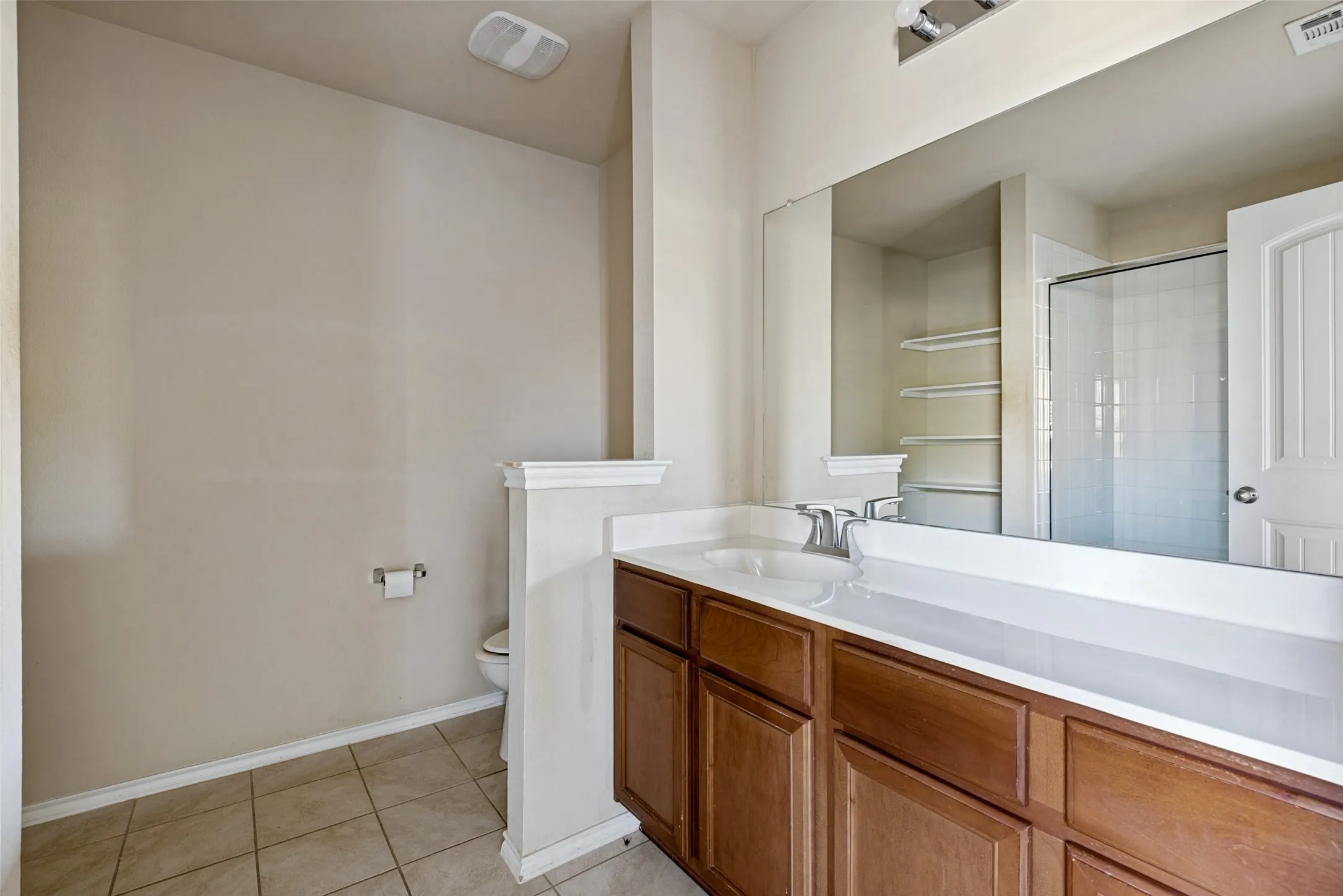 Single Family Residence For Sale in Kaufman County , 2430 Monty Street, Forney, Texas 75126, 4 Bedroom, 3 Bathroom, 2 Garage spaces, 2,198 Sqft, built in 2018, mls#21389826, Real Estate Agent in Forney, Homes For Sale in Kaufman county, Homes For Sale in Forney, Realtor in Forney Texas, Real Estate Brokerage Independent Realty Texas, Luminita Cordes Realtor