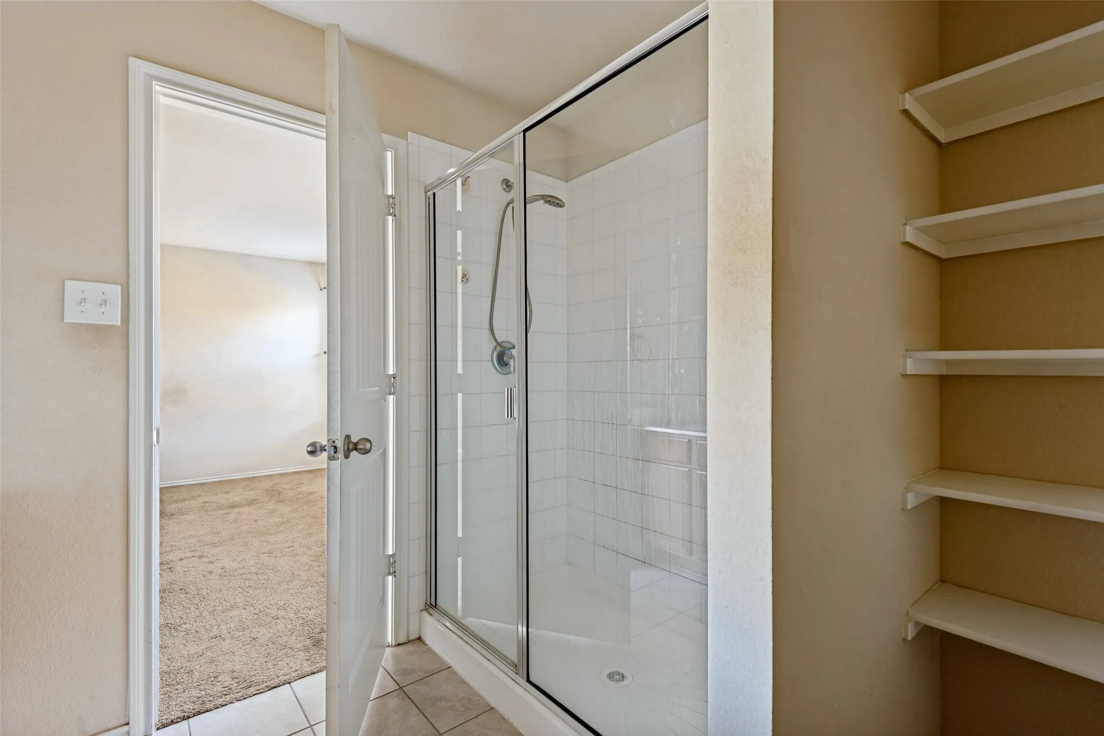 Single Family Residence For Sale in Kaufman County , 2430 Monty Street, Forney, Texas 75126, 4 Bedroom, 3 Bathroom, 2 Garage spaces, 2,198 Sqft, built in 2018, mls#21389826, Real Estate Agent in Forney, Homes For Sale in Kaufman county, Homes For Sale in Forney, Realtor in Forney Texas, Real Estate Brokerage Independent Realty Texas, Luminita Cordes Realtor