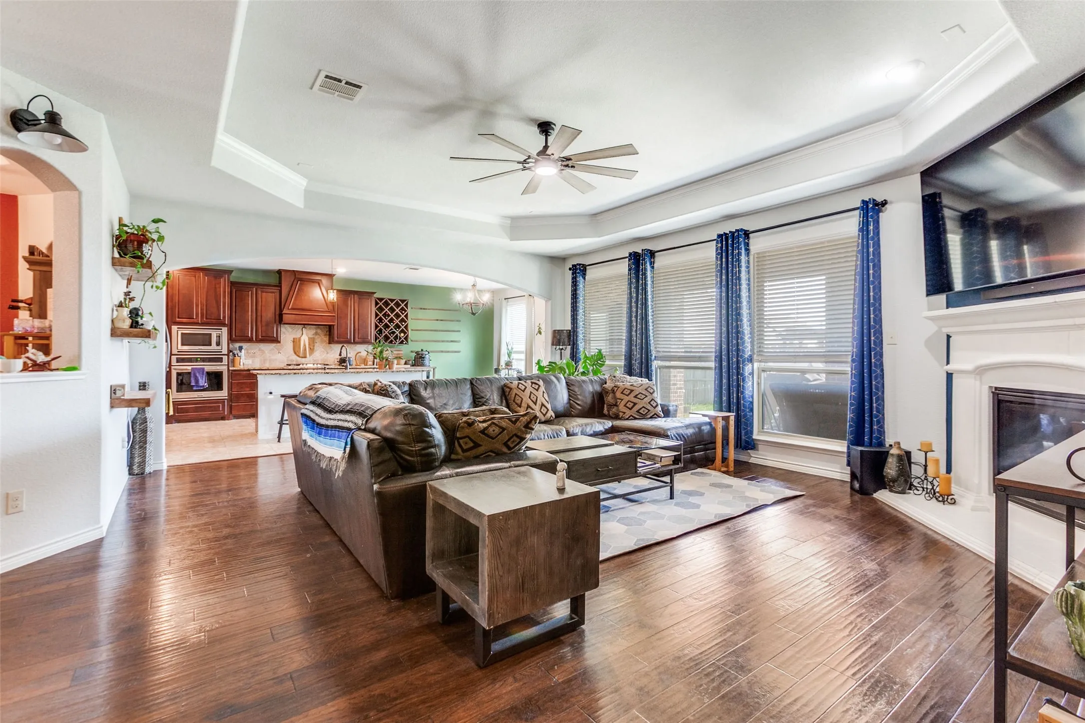Single Family Residence For Rent in Kaufman County , 3003 Lily Lane, Heath, Texas 75126, 5 Bedroom, 3 Bathroom, 3 Garage spaces, 2,912 Sqft, built in 2016, mls#21408466, Real Estate Agent in Heath, Homes For Rent in Kaufman county, Homes For Rent in Heath, Realtor in Heath Texas, Real Estate Brokerage Independent Realty Texas, Luminita Cordes Realtor