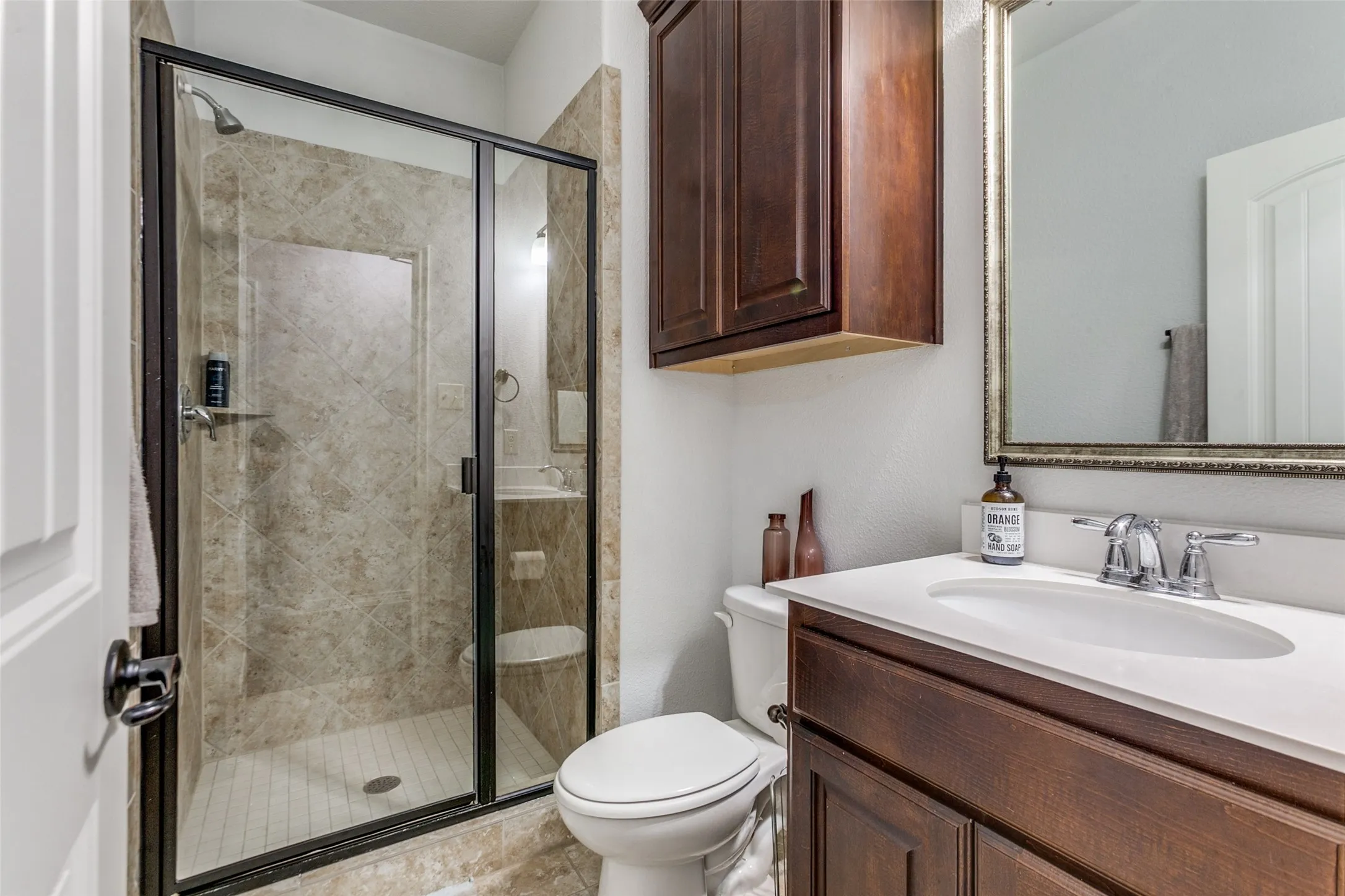 Single Family Residence For Rent in Kaufman County , 3003 Lily Lane, Heath, Texas 75126, 5 Bedroom, 3 Bathroom, 3 Garage spaces, 2,912 Sqft, built in 2016, mls#21408466, Real Estate Agent in Heath, Homes For Rent in Kaufman county, Homes For Rent in Heath, Realtor in Heath Texas, Real Estate Brokerage Independent Realty Texas, Luminita Cordes Realtor
