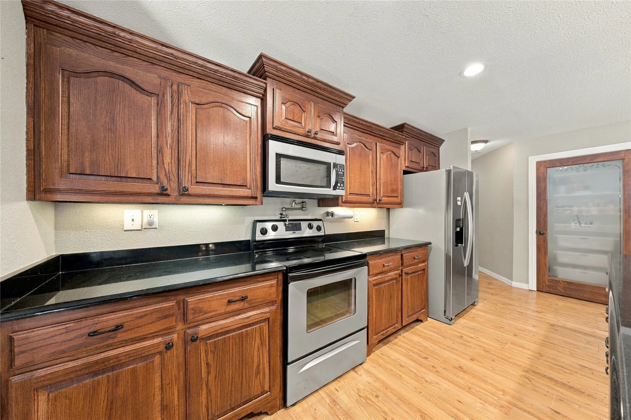 Single Family Residence For Sale in Henderson County , 5280 Loma Vista, Malakoff, Texas 75148, 3 Bedroom, 2 Bathroom, 2 Garage spaces, 2,024 Sqft, built in 2008, mls#21408855, Real Estate Agent in Malakoff, Homes For Sale in Henderson county, Homes For Sale in Malakoff, Realtor in Malakoff Texas, Real Estate Brokerage Independent Realty Texas, Luminita Cordes Realtor
