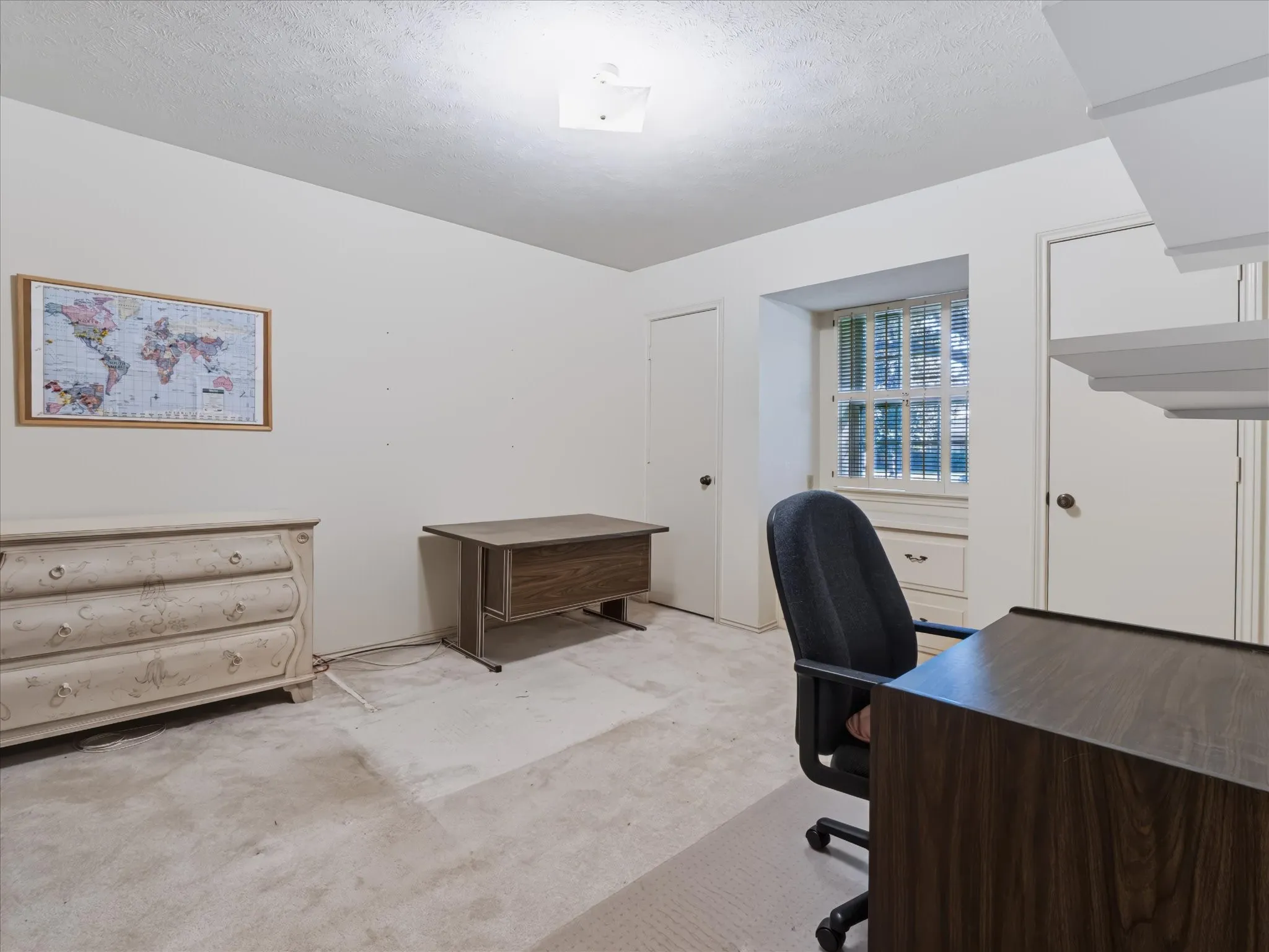 Single Family Residence For Sale in Dallas County , 6911 Brentfield Drive, Dallas, Texas 75248, 4 Bedroom, 3 Bathroom, 2 Garage spaces, 2,606 Sqft, built in 1976, mls#21405685, Real Estate Agent in Dallas, Homes For Sale in Dallas county, Homes For Sale in Dallas, Realtor in Dallas Texas, Real Estate Brokerage Independent Realty Texas, Luminita Cordes Realtor