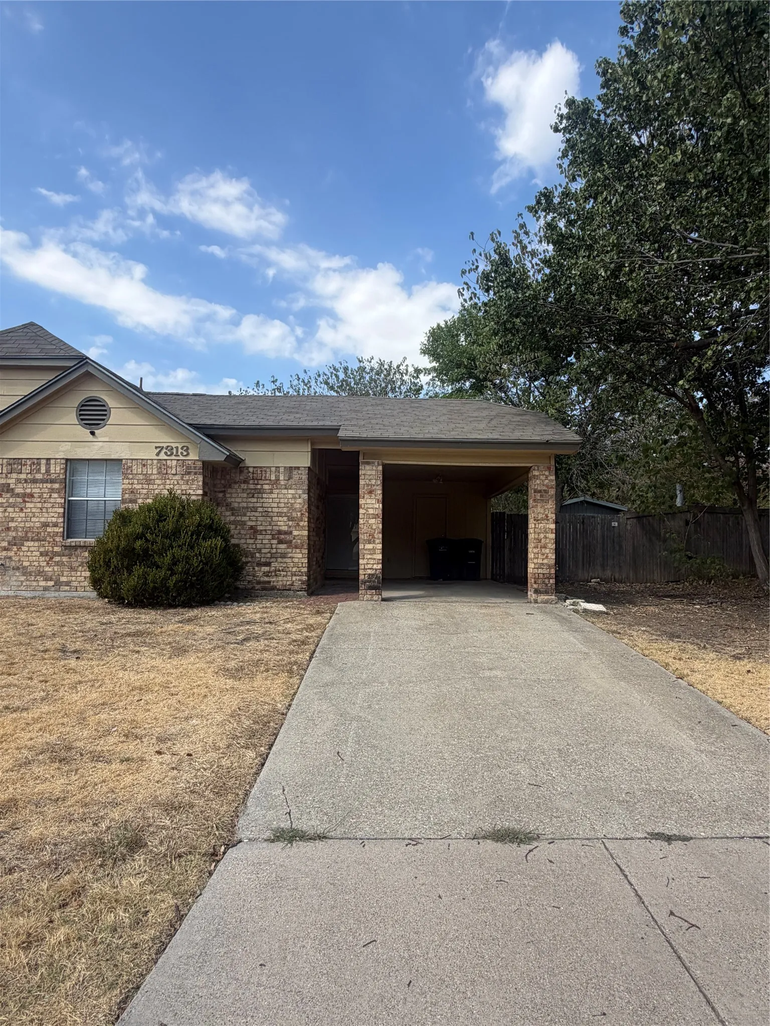 Single Family Residence For Rent in Tarrant County , 7313 Silver Sage Drive, Fort Worth, Texas 76137, 3 Bedroom, 2 Bathroom, Garage spaces, 1,238 Sqft, built in 1983, mls#21408859, Real Estate Agent in Fort Worth, Homes For Rent in Tarrant county, Homes For Rent in Fort Worth, Realtor in Fort Worth Texas, Real Estate Brokerage Independent Realty Texas, Luminita Cordes Realtor