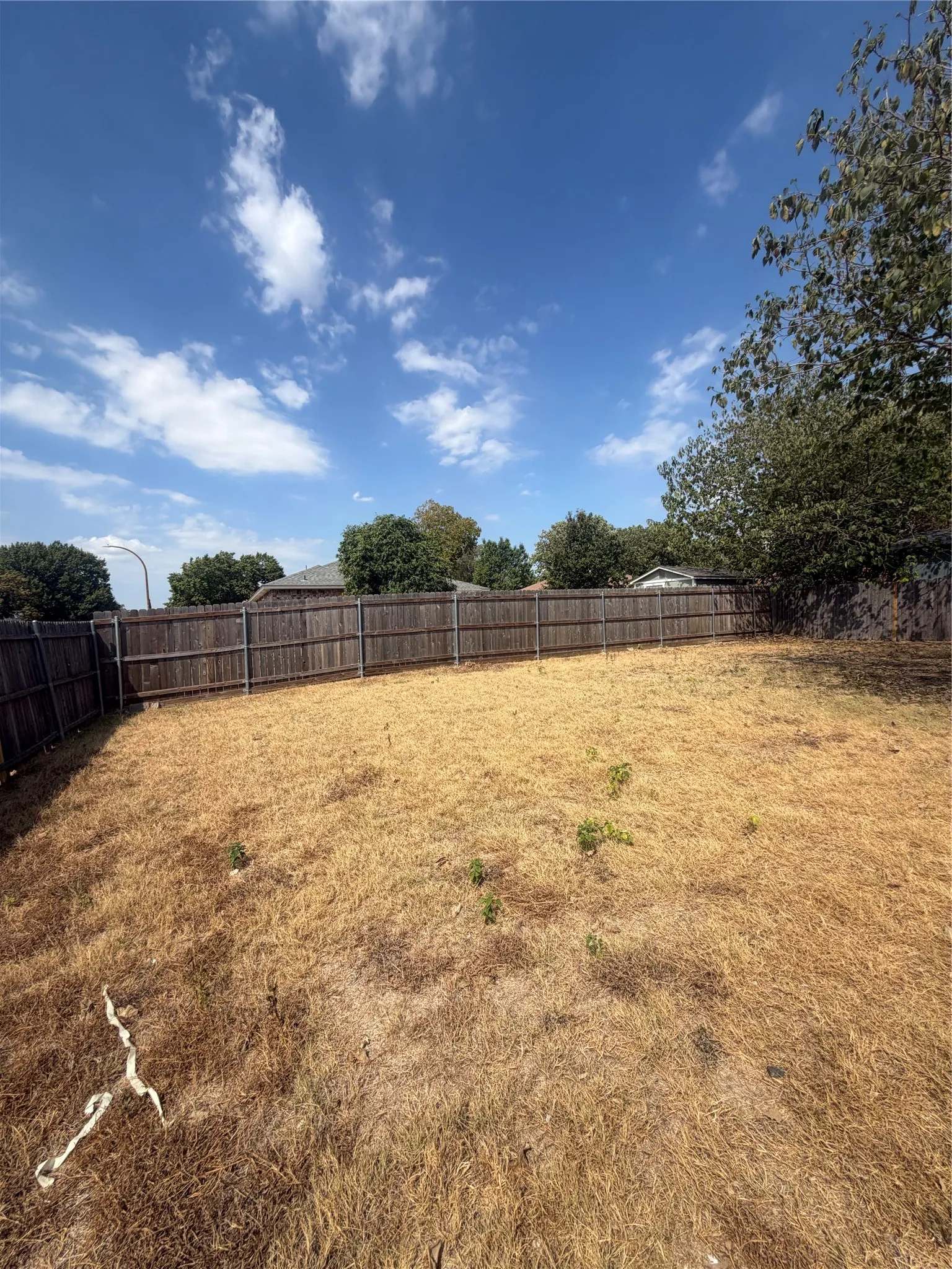 Single Family Residence For Rent in Tarrant County , 7313 Silver Sage Drive, Fort Worth, Texas 76137, 3 Bedroom, 2 Bathroom, Garage spaces, 1,238 Sqft, built in 1983, mls#21408859, Real Estate Agent in Fort Worth, Homes For Rent in Tarrant county, Homes For Rent in Fort Worth, Realtor in Fort Worth Texas, Real Estate Brokerage Independent Realty Texas, Luminita Cordes Realtor