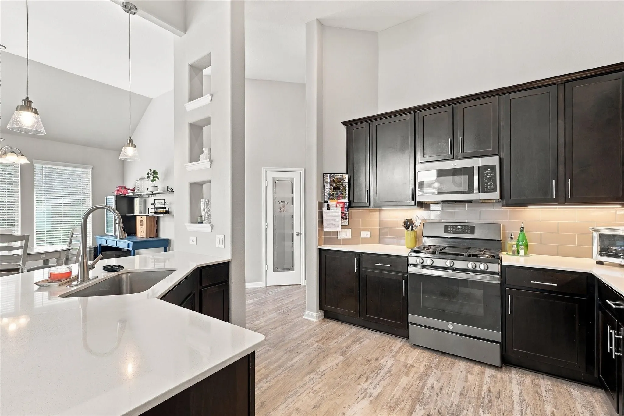Single Family Residence For Sale in Collin County , 1504 Ravenswood Lane, Wylie, Texas 75098, 3 Bedroom, 2 Bathroom, 2 Garage spaces, 1,836 Sqft, built in 2020, mls#21408861, Real Estate Agent in Wylie, Homes For Sale in Collin county, Homes For Sale in Wylie, Realtor in Wylie Texas, Real Estate Brokerage Independent Realty Texas, Luminita Cordes Realtor