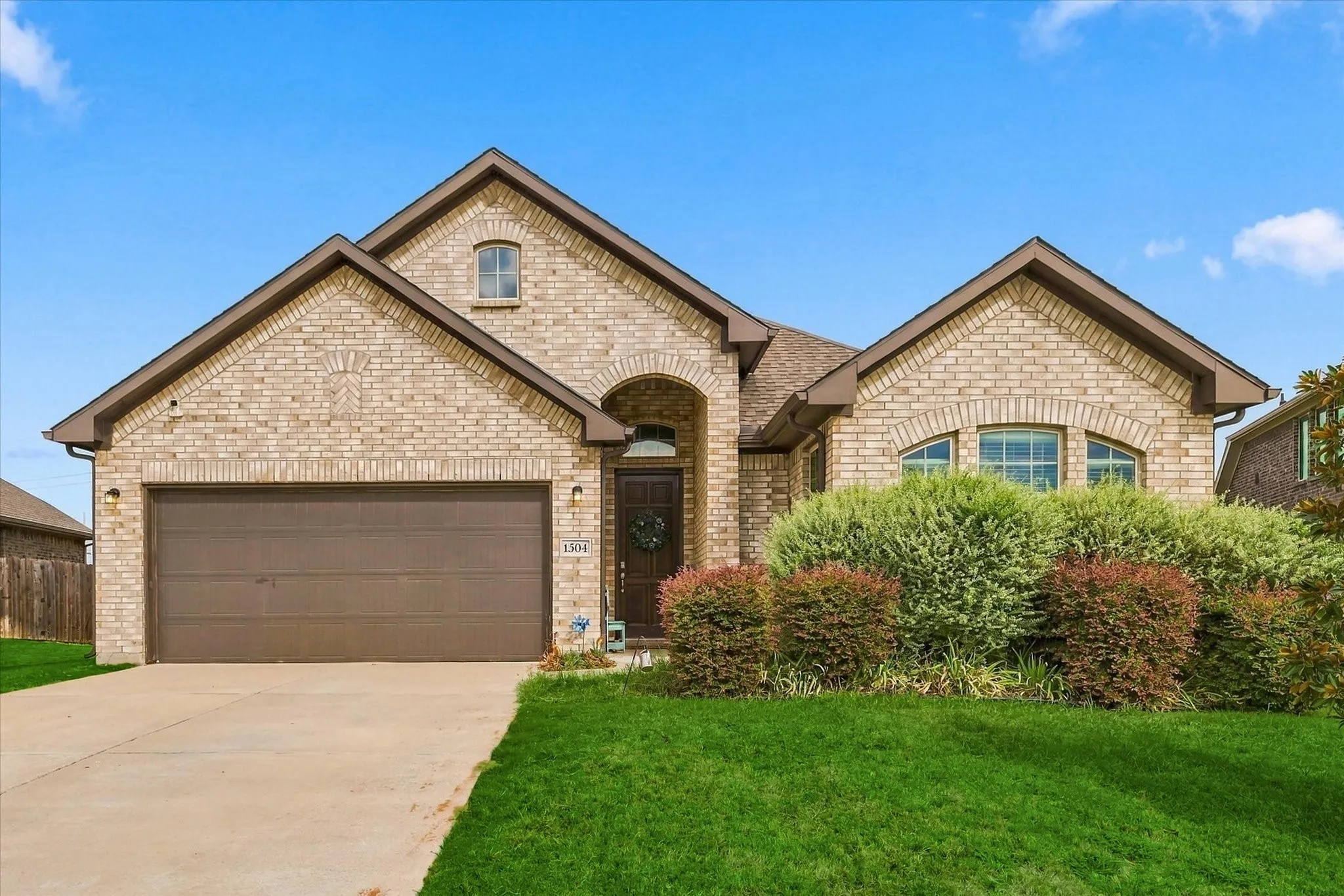 Single Family Residence For Sale in Collin County , 1504 Ravenswood Lane, Wylie, Texas 75098, 3 Bedroom, 2 Bathroom, 2 Garage spaces, 1,836 Sqft, built in 2020, mls#21408861, Real Estate Agent in Wylie, Homes For Sale in Collin county, Homes For Sale in Wylie, Realtor in Wylie Texas, Real Estate Brokerage Independent Realty Texas, Luminita Cordes Realtor