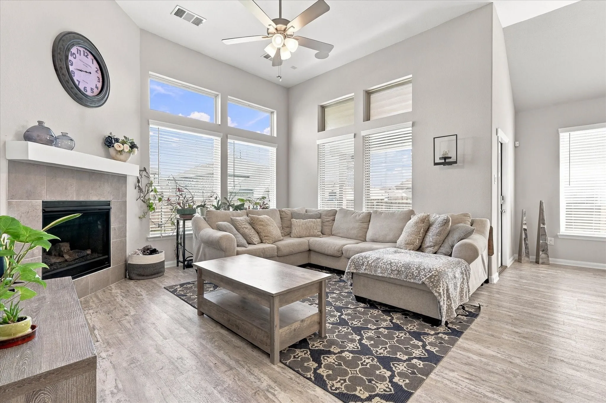 Single Family Residence For Sale in Collin County , 1504 Ravenswood Lane, Wylie, Texas 75098, 3 Bedroom, 2 Bathroom, 2 Garage spaces, 1,836 Sqft, built in 2020, mls#21408861, Real Estate Agent in Wylie, Homes For Sale in Collin county, Homes For Sale in Wylie, Realtor in Wylie Texas, Real Estate Brokerage Independent Realty Texas, Luminita Cordes Realtor