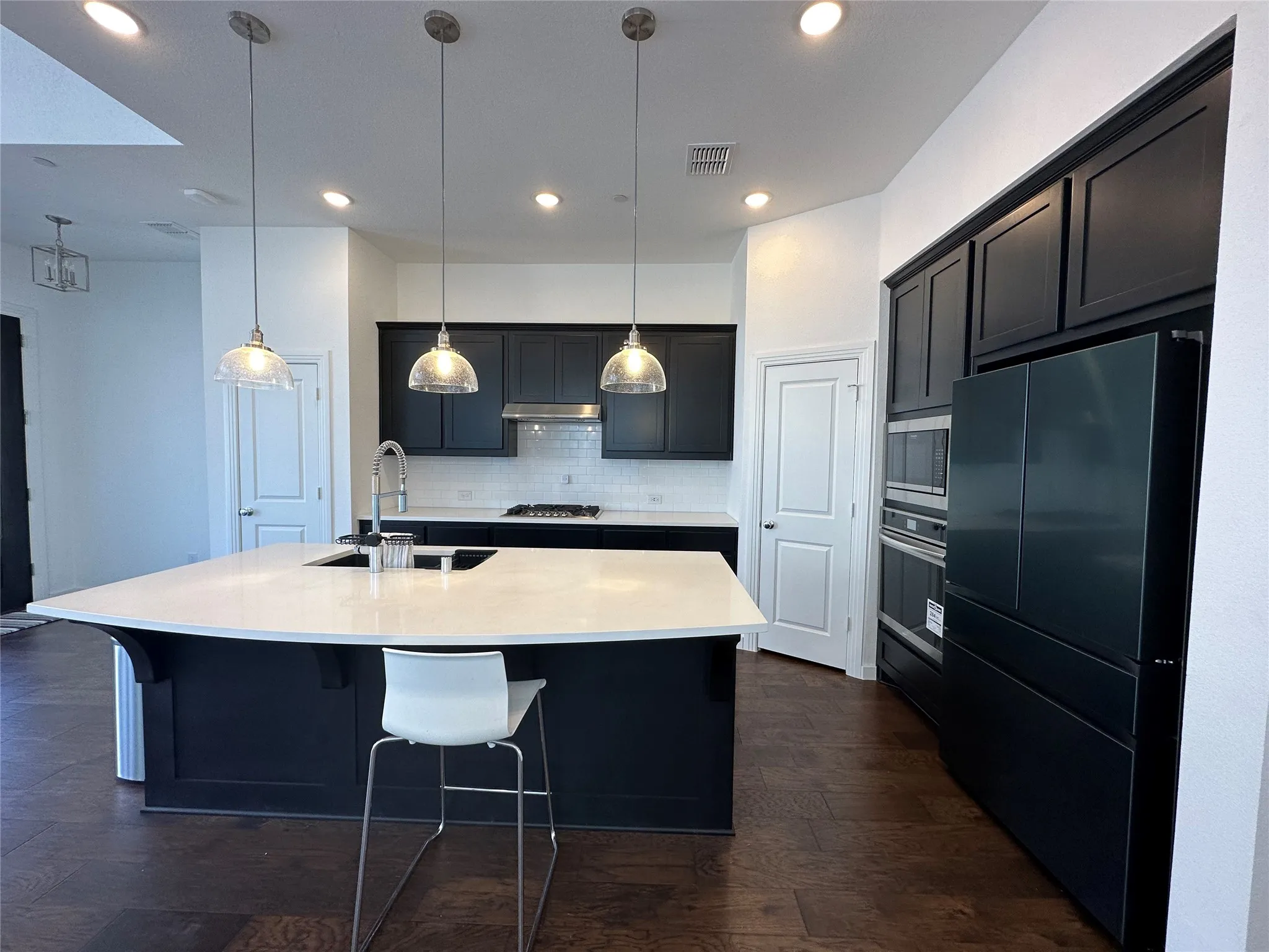 Townhouse For Rent in Collin County , 358 Somerville Drive, Mc Kinney, Texas 75071, 3 Bedroom, 3 Bathroom, 2 Garage spaces, 1,827 Sqft, built in 2021, mls#21408863, Real Estate Agent in Mc Kinney, Homes For Rent in Collin county, Homes For Rent in Mc Kinney, Realtor in Mc Kinney Texas, Real Estate Brokerage Independent Realty Texas, Luminita Cordes Realtor
