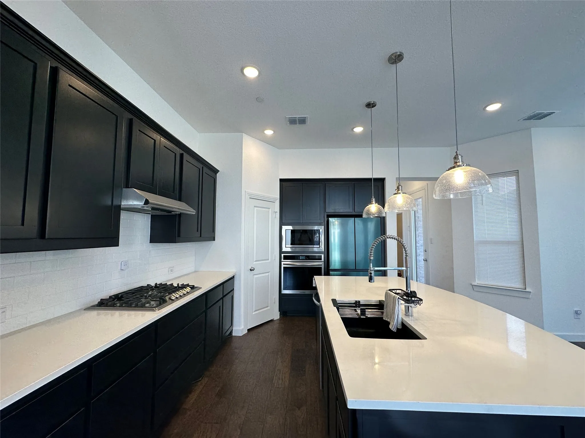 Townhouse For Rent in Collin County , 358 Somerville Drive, Mc Kinney, Texas 75071, 3 Bedroom, 3 Bathroom, 2 Garage spaces, 1,827 Sqft, built in 2021, mls#21408863, Real Estate Agent in Mc Kinney, Homes For Rent in Collin county, Homes For Rent in Mc Kinney, Realtor in Mc Kinney Texas, Real Estate Brokerage Independent Realty Texas, Luminita Cordes Realtor