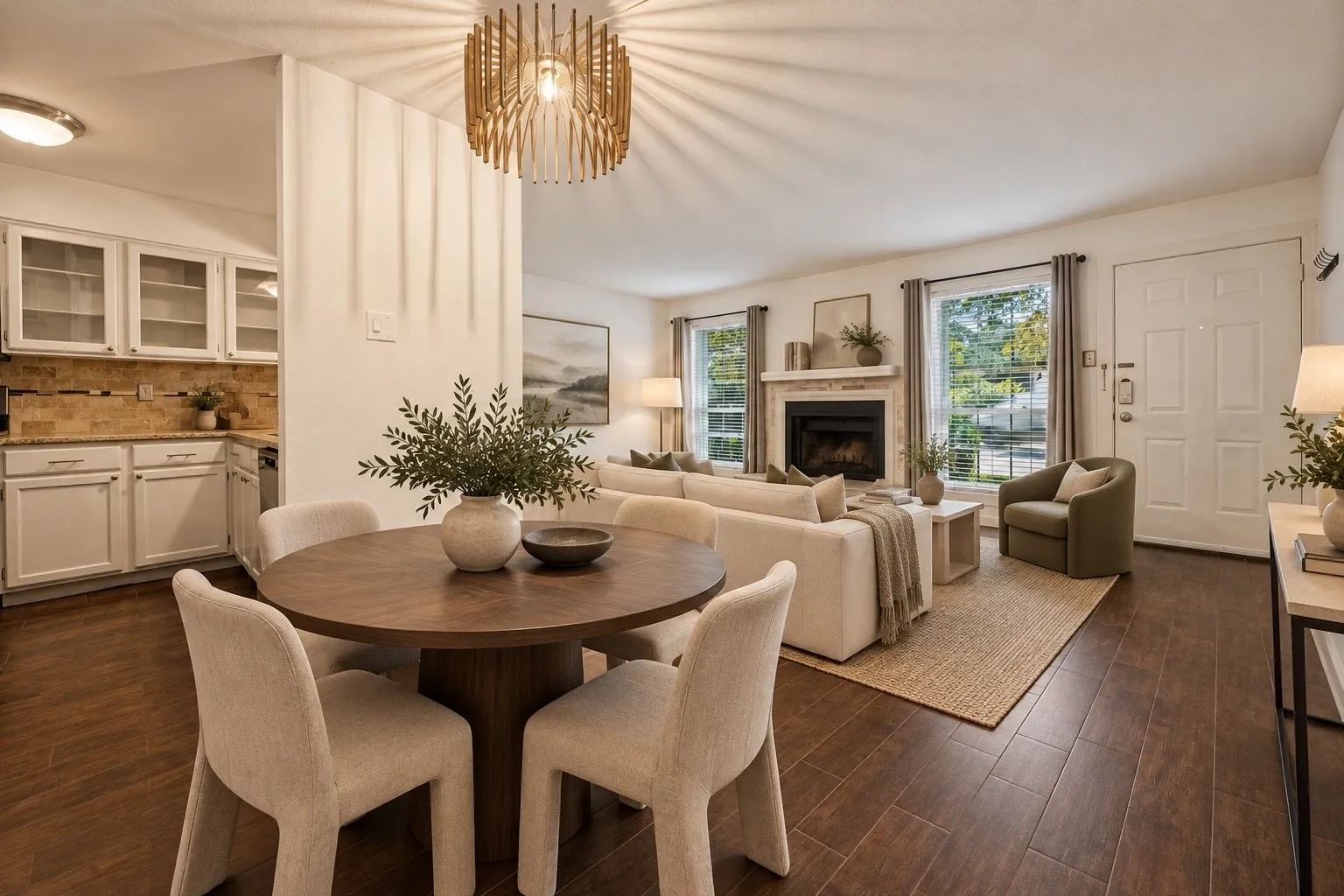 5505 Live Oak - Tom Hughes Team - Virturally Staged