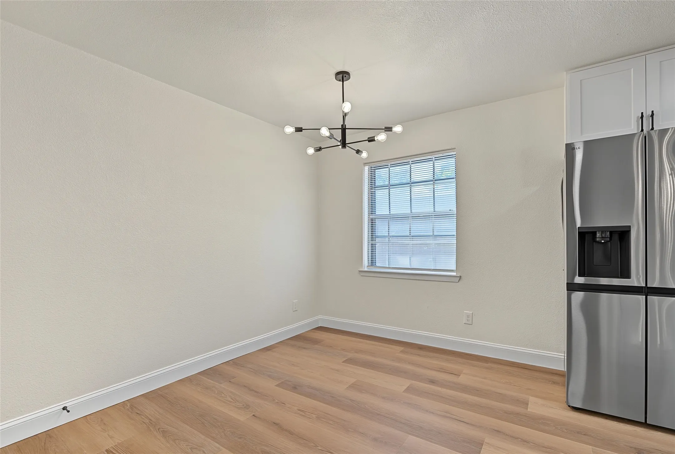 Single Family Residence For Sale in Dallas County , 2200 Stafford Lane, Mesquite, Texas 75150, 4 Bedroom, 2 Bathroom, 2 Garage spaces, 1,627 Sqft, built in 1971, mls#21408548, Real Estate Agent in Mesquite, Homes For Sale in Dallas county, Homes For Sale in Mesquite, Realtor in Mesquite Texas, Real Estate Brokerage Independent Realty Texas, Luminita Cordes Realtor