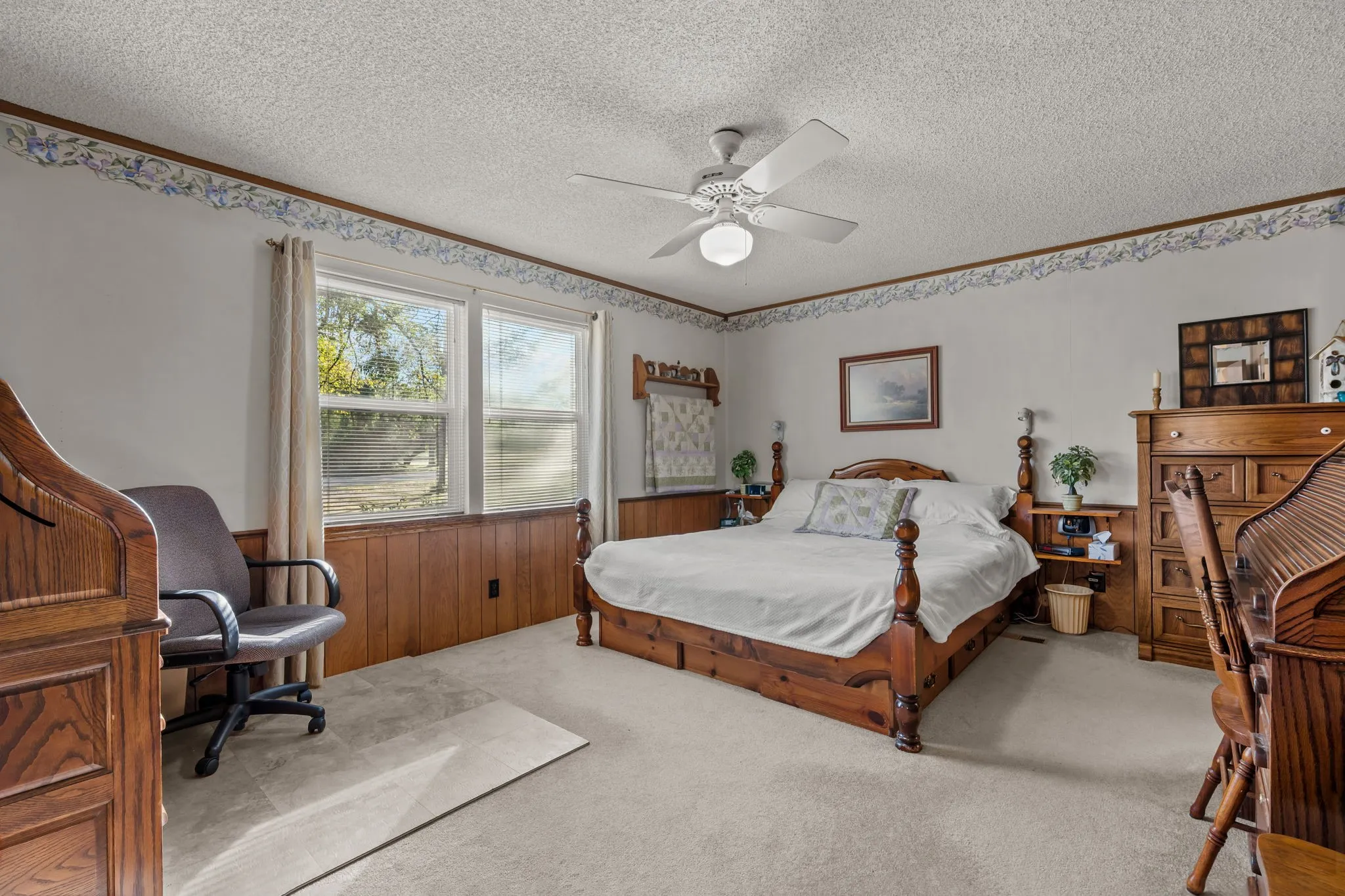 Manufactured Home For Sale in Hood County , 404 Cleveland Road, Granbury, Texas 76049, 3 Bedroom, 3 Bathroom, 2 Garage spaces, 1,872 Sqft, built in 1984, mls#21404567, Real Estate Agent in Granbury, Homes For Sale in Hood county, Homes For Sale in Granbury, Realtor in Granbury Texas, Real Estate Brokerage Independent Realty Texas, Luminita Cordes Realtor