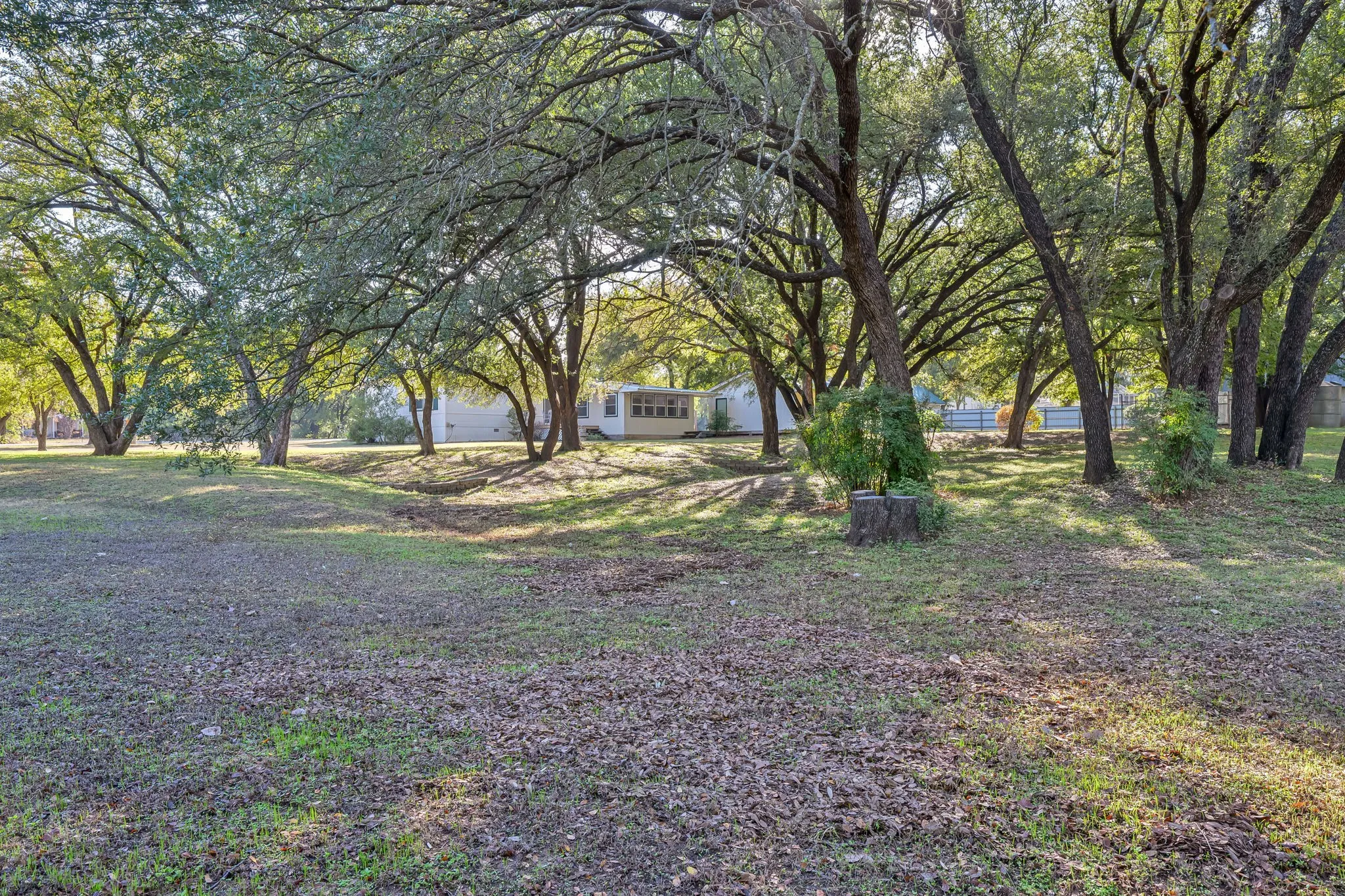 Manufactured Home For Sale in Hood County , 404 Cleveland Road, Granbury, Texas 76049, 3 Bedroom, 3 Bathroom, 2 Garage spaces, 1,872 Sqft, built in 1984, mls#21404567, Real Estate Agent in Granbury, Homes For Sale in Hood county, Homes For Sale in Granbury, Realtor in Granbury Texas, Real Estate Brokerage Independent Realty Texas, Luminita Cordes Realtor
