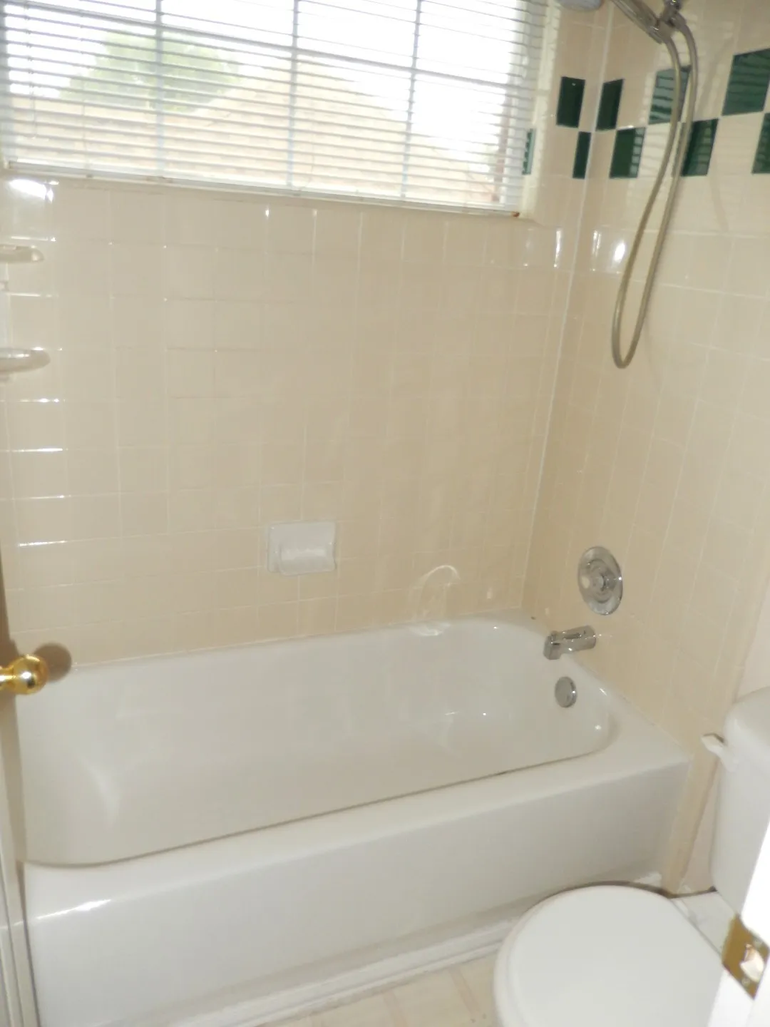 Single Family Residence For Rent in Dallas County , 5414 Deer Brook Road, Garland, Texas 75044, 5 Bedroom, 4 Bathroom, 2 Garage spaces, 3,631 Sqft, built in 1997, mls#21407514, Real Estate Agent in Garland, Homes For Rent in Dallas county, Homes For Rent in Garland, Realtor in Garland Texas, Real Estate Brokerage Independent Realty Texas, Luminita Cordes Realtor
