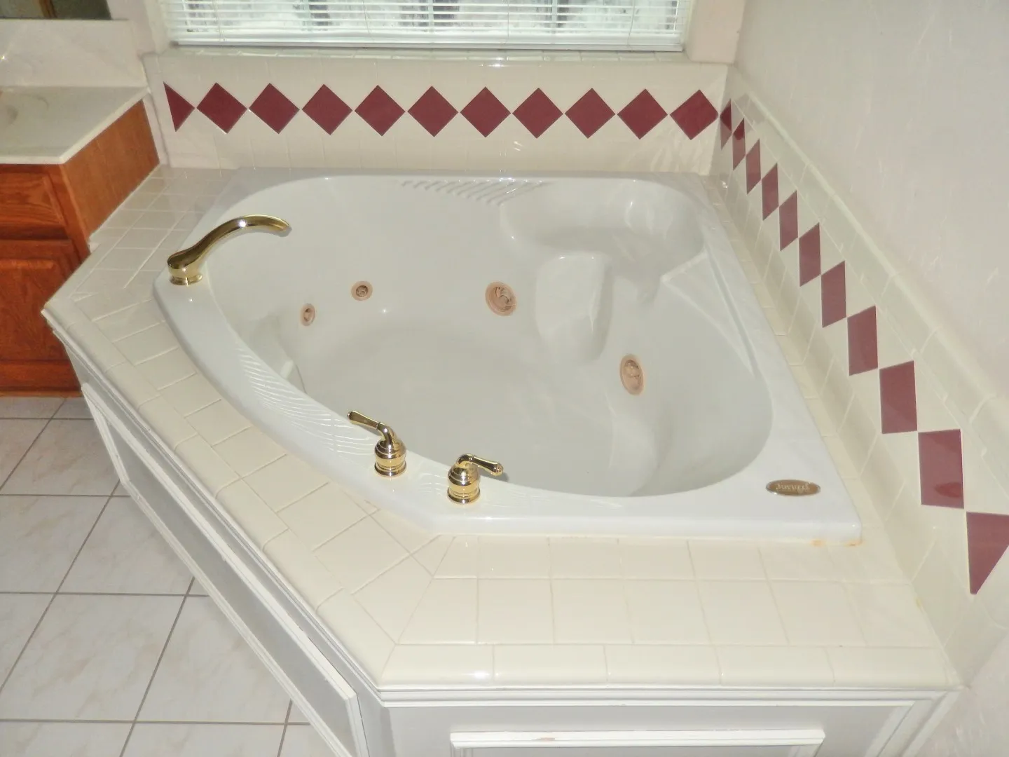 jetted tub