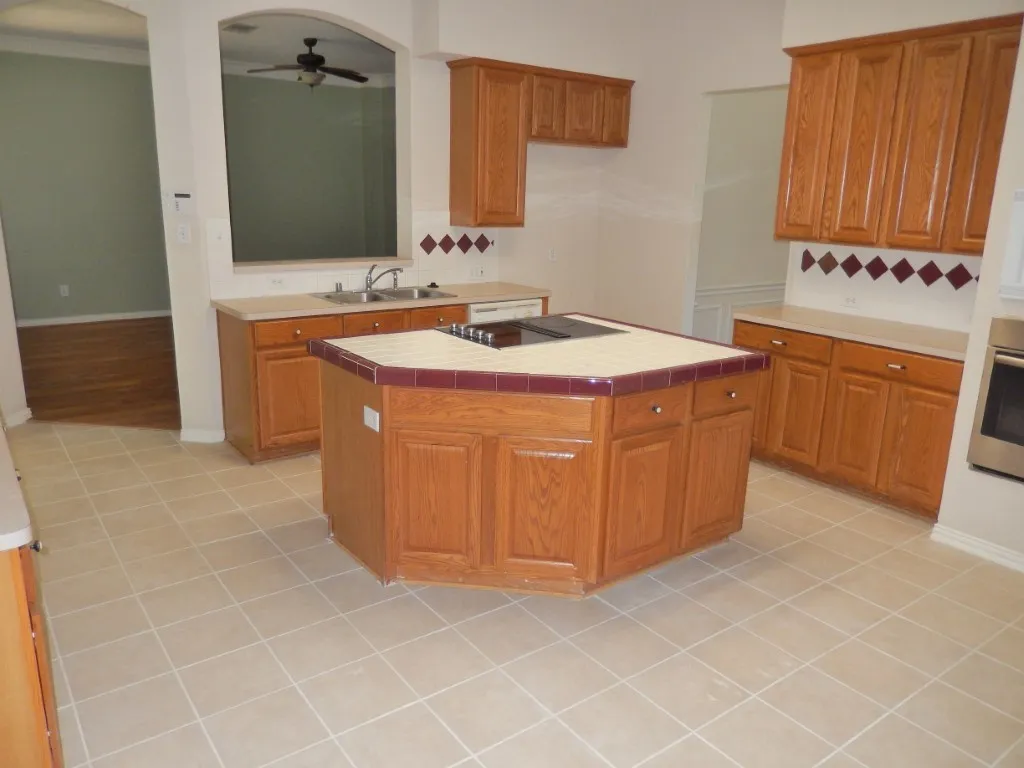 Single Family Residence For Rent in Dallas County , 5414 Deer Brook Road, Garland, Texas 75044, 5 Bedroom, 4 Bathroom, 2 Garage spaces, 3,631 Sqft, built in 1997, mls#21407514, Real Estate Agent in Garland, Homes For Rent in Dallas county, Homes For Rent in Garland, Realtor in Garland Texas, Real Estate Brokerage Independent Realty Texas, Luminita Cordes Realtor