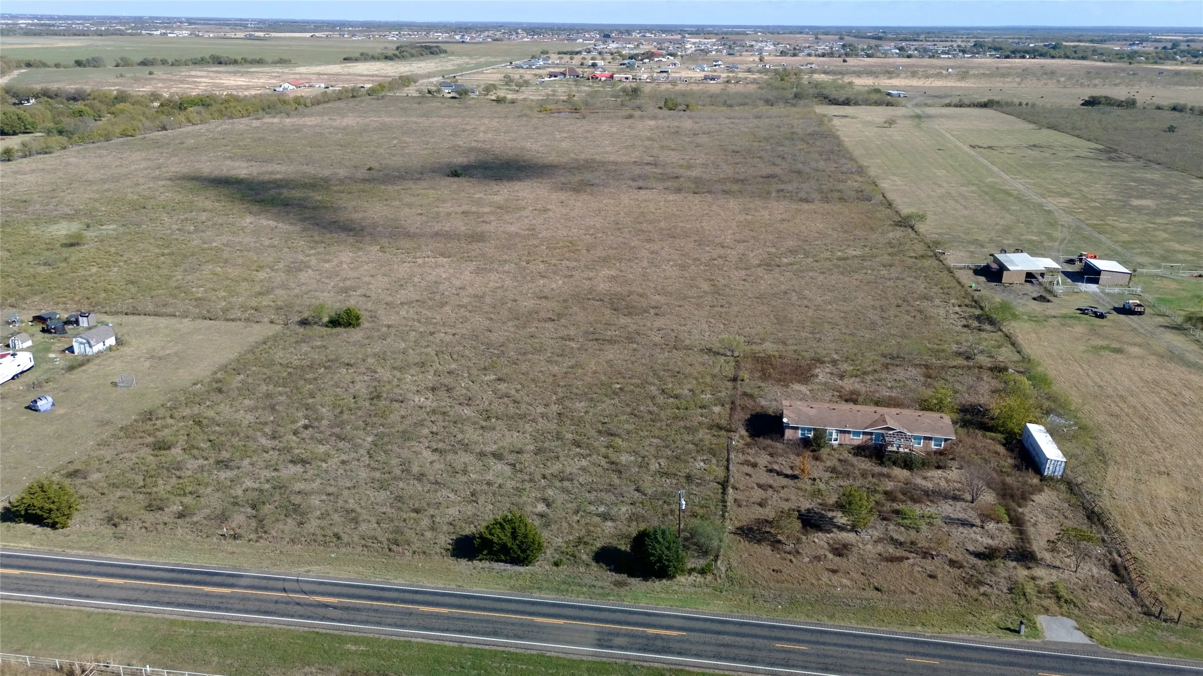 Unimproved Land For Sale in Kaufman County , TBD 10 +/- Acres County Road 4102, Kaufman, Texas 75142, 0, 0, Garage spaces, 0 Sqft, built in 1800, mls#21363130, Real Estate Agent in Kaufman, Homes For Sale in Kaufman county, Homes For Sale in Kaufman, Realtor in Kaufman Texas, Real Estate Brokerage Independent Realty Texas, Luminita Cordes Realtor