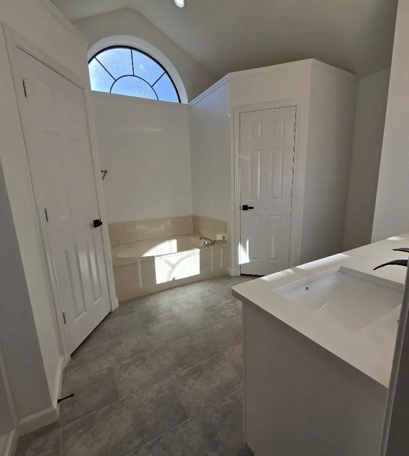 Single Family Residence For Rent in Collin County , 6709 Osage Trail, Plano, Texas 75023, 4 Bedroom, 2 Bathroom, 2 Garage spaces, 1,557 Sqft, built in 1988, mls#21404621, Real Estate Agent in Plano, Homes For Rent in Collin county, Homes For Rent in Plano, Realtor in Plano Texas, Real Estate Brokerage Independent Realty Texas, Luminita Cordes Realtor