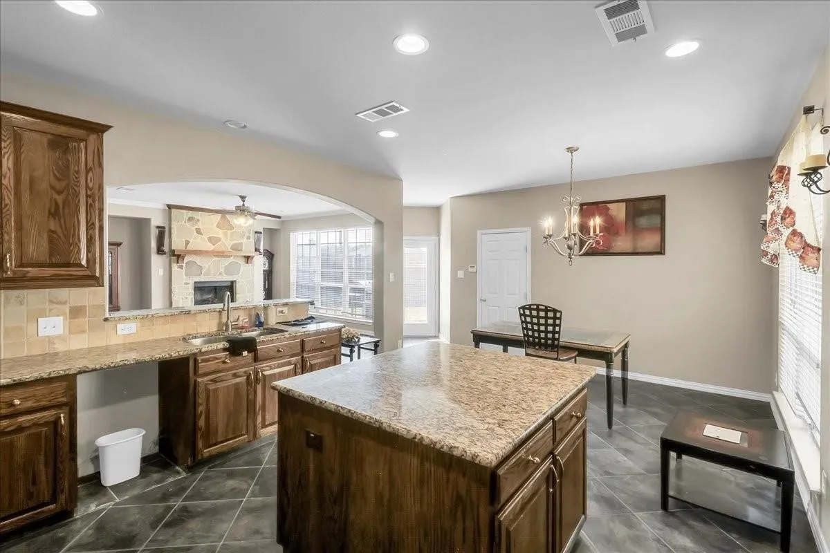 Single Family Residence For Sale in Dallas County , 7306 Waterbury Drive, Rowlett, Texas 75089, 4 Bedroom, 3 Bathroom, 2 Garage spaces, 2,901 Sqft, built in 2010, mls#21408877, Real Estate Agent in Rowlett, Homes For Sale in Dallas county, Homes For Sale in Rowlett, Realtor in Rowlett Texas, Real Estate Brokerage Independent Realty Texas, Luminita Cordes Realtor