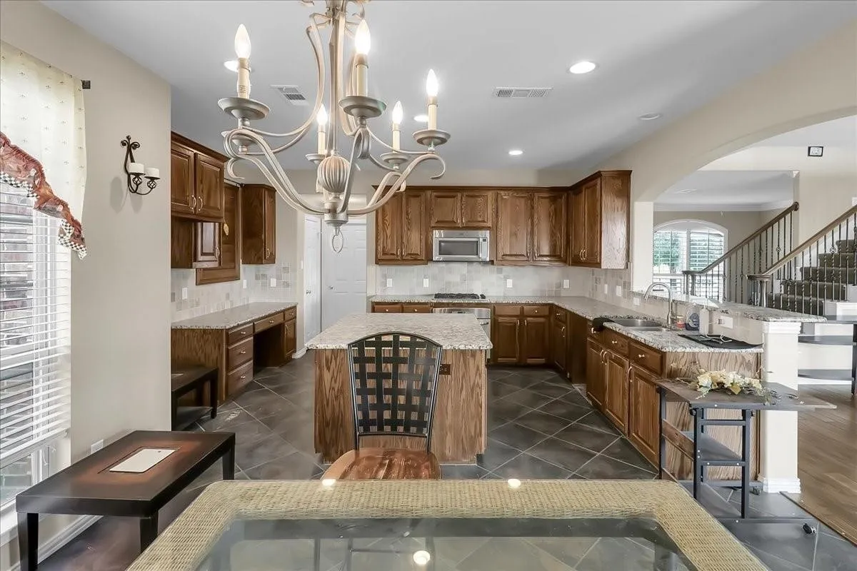 Single Family Residence For Sale in Dallas County , 7306 Waterbury Drive, Rowlett, Texas 75089, 4 Bedroom, 3 Bathroom, 2 Garage spaces, 2,901 Sqft, built in 2010, mls#21408877, Real Estate Agent in Rowlett, Homes For Sale in Dallas county, Homes For Sale in Rowlett, Realtor in Rowlett Texas, Real Estate Brokerage Independent Realty Texas, Luminita Cordes Realtor