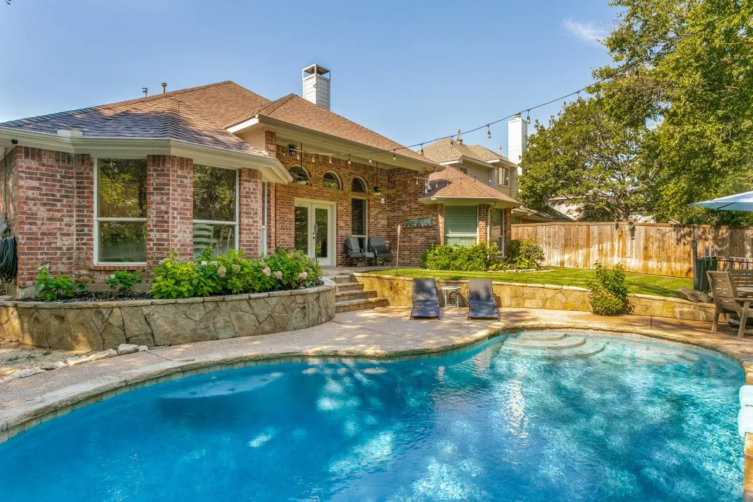 Single Family Residence For Sale in Denton County , 1912 Creek Bend Drive, Corinth, Texas 76208, 4 Bedroom, 3 Bathroom, 2 Garage spaces, 2,937 Sqft, built in 2002, mls#21407138, Real Estate Agent in Corinth, Homes For Sale in Denton county, Homes For Sale in Corinth, Realtor in Corinth Texas, Real Estate Brokerage Independent Realty Texas, Luminita Cordes Realtor