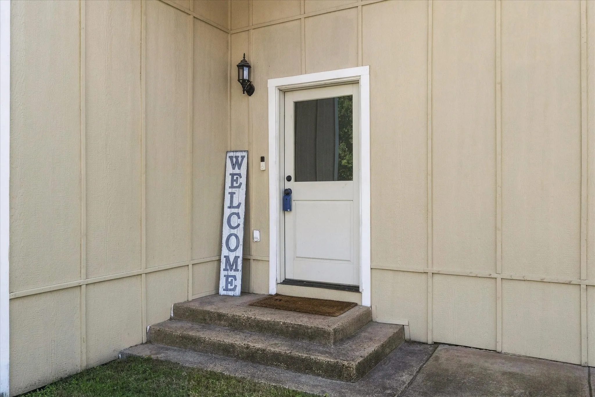 Single Family Residence For Sale in Hunt County , 2206 Drake Street, Caddo Mills, Texas 75135, 4 Bedroom, 2 Bathroom, Garage spaces, 1,588 Sqft, built in 1970, mls#21408885, Real Estate Agent in Caddo Mills, Homes For Sale in Hunt county, Homes For Sale in Caddo Mills, Realtor in Caddo Mills Texas, Real Estate Brokerage Independent Realty Texas, Luminita Cordes Realtor