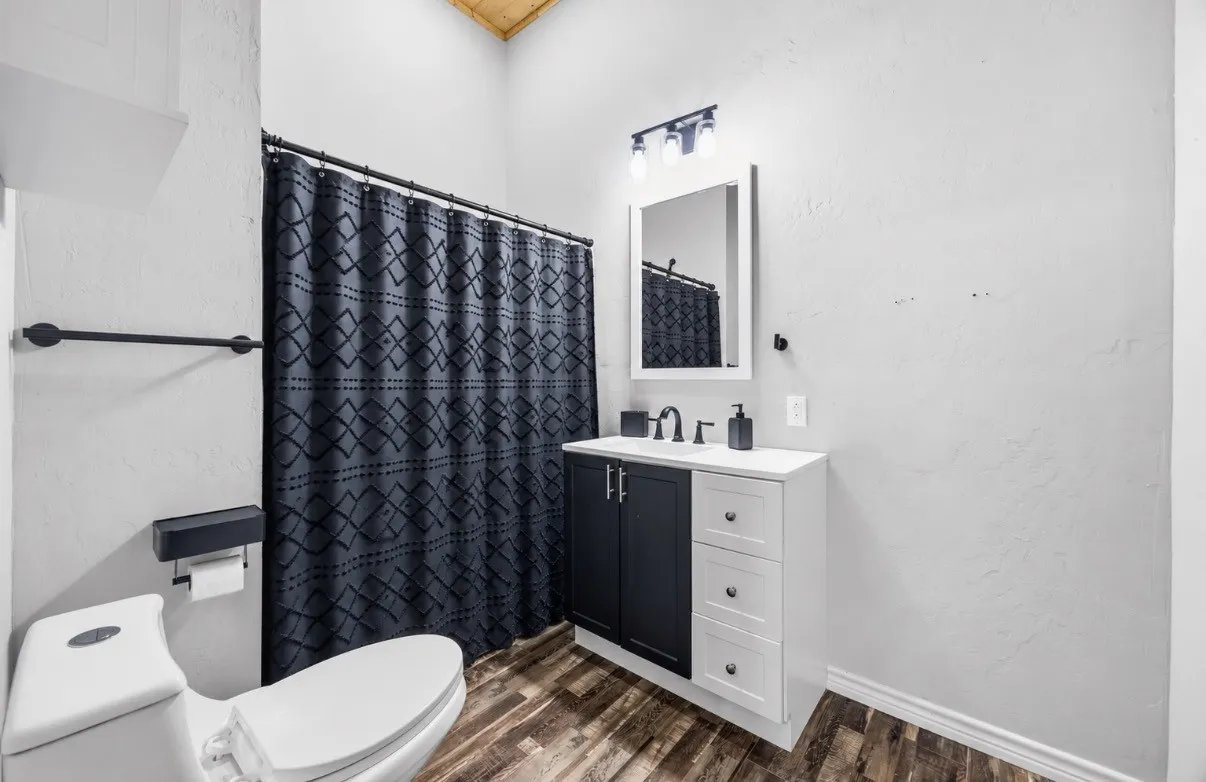 Single Family Residence For Sale in Hunt County , 2206 Drake Street, Caddo Mills, Texas 75135, 4 Bedroom, 2 Bathroom, Garage spaces, 1,588 Sqft, built in 1970, mls#21408885, Real Estate Agent in Caddo Mills, Homes For Sale in Hunt county, Homes For Sale in Caddo Mills, Realtor in Caddo Mills Texas, Real Estate Brokerage Independent Realty Texas, Luminita Cordes Realtor