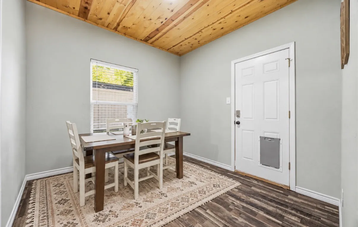 Single Family Residence For Sale in Hunt County , 2206 Drake Street, Caddo Mills, Texas 75135, 4 Bedroom, 2 Bathroom, Garage spaces, 1,588 Sqft, built in 1970, mls#21408885, Real Estate Agent in Caddo Mills, Homes For Sale in Hunt county, Homes For Sale in Caddo Mills, Realtor in Caddo Mills Texas, Real Estate Brokerage Independent Realty Texas, Luminita Cordes Realtor