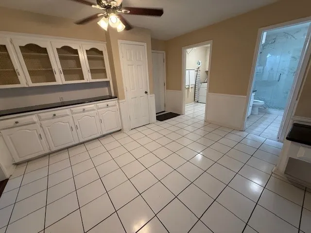 Single Family Residence For Rent in Dallas County , 6918 LA MANGA Drive, Dallas, Texas 75248, 4 Bedroom, 3 Bathroom, 2 Garage spaces, 2,750 Sqft, built in 1976, mls#21408891, Real Estate Agent in Dallas, Homes For Rent in Dallas county, Homes For Rent in Dallas, Realtor in Dallas Texas, Real Estate Brokerage Independent Realty Texas, Luminita Cordes Realtor
