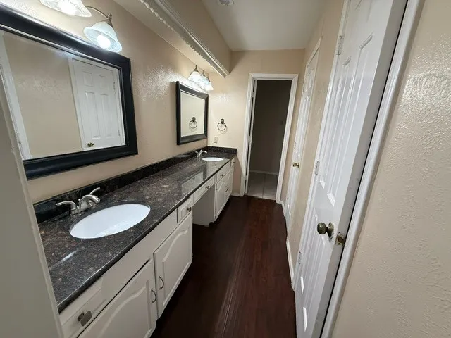 Single Family Residence For Rent in Dallas County , 6918 LA MANGA Drive, Dallas, Texas 75248, 4 Bedroom, 3 Bathroom, 2 Garage spaces, 2,750 Sqft, built in 1976, mls#21408891, Real Estate Agent in Dallas, Homes For Rent in Dallas county, Homes For Rent in Dallas, Realtor in Dallas Texas, Real Estate Brokerage Independent Realty Texas, Luminita Cordes Realtor