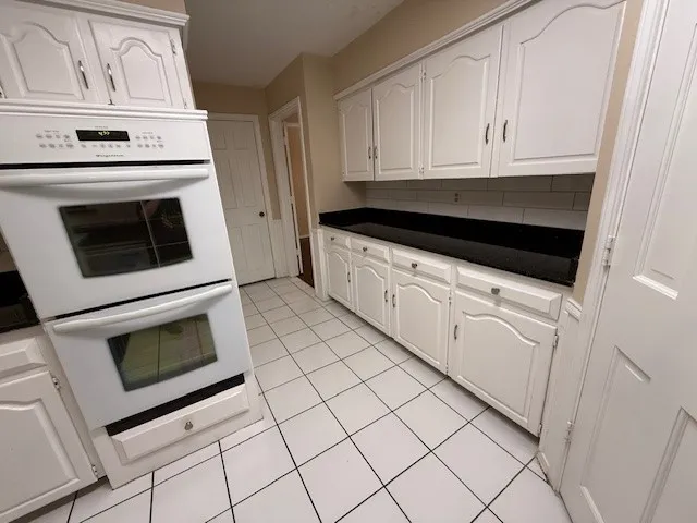 Single Family Residence For Rent in Dallas County , 6918 LA MANGA Drive, Dallas, Texas 75248, 4 Bedroom, 3 Bathroom, 2 Garage spaces, 2,750 Sqft, built in 1976, mls#21408891, Real Estate Agent in Dallas, Homes For Rent in Dallas county, Homes For Rent in Dallas, Realtor in Dallas Texas, Real Estate Brokerage Independent Realty Texas, Luminita Cordes Realtor