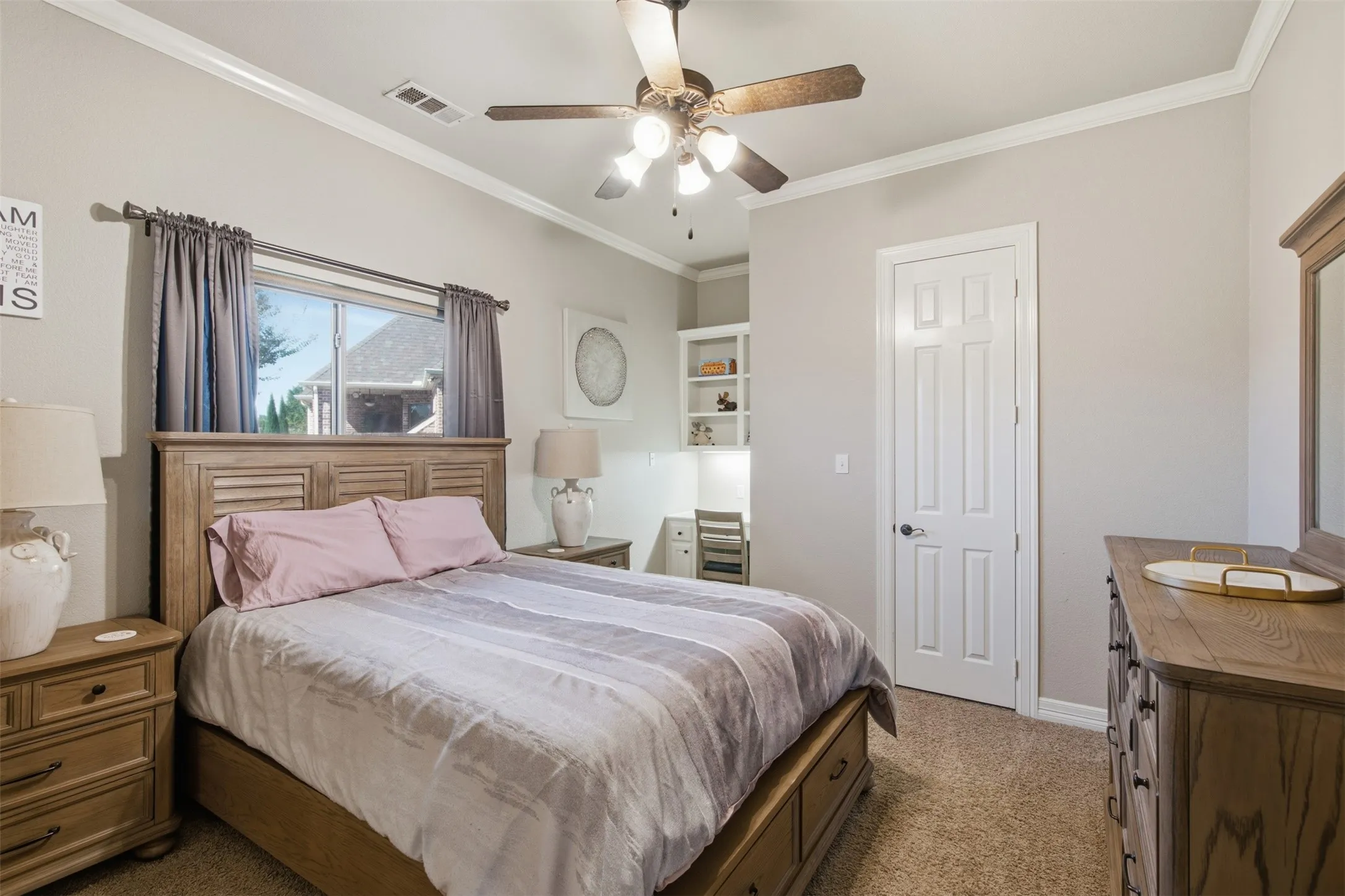 Single Family Residence For Sale in Tarrant County , 9204 Hailey Court, North Richland Hills, Texas 76182, 5 Bedroom, 3 Bathroom, 3 Garage spaces, 4,450 Sqft, built in 2004, mls#21408871, Real Estate Agent in North Richland Hills, Homes For Sale in Tarrant county, Homes For Sale in North Richland Hills, Realtor in North Richland Hills Texas, Real Estate Brokerage Independent Realty Texas, Luminita Cordes Realtor